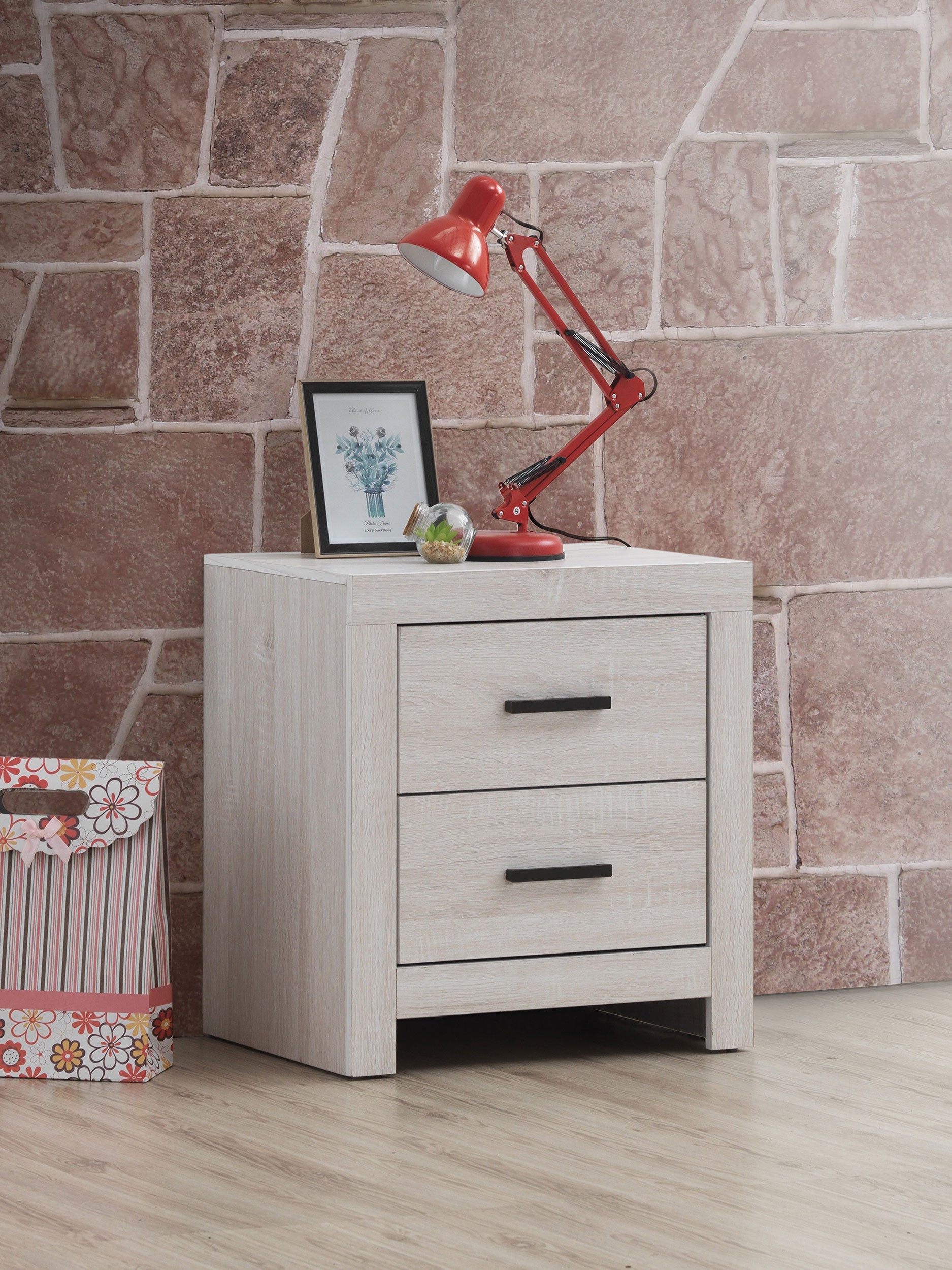 Brantford 2-drawer Nightstand Coastal White — view 2
