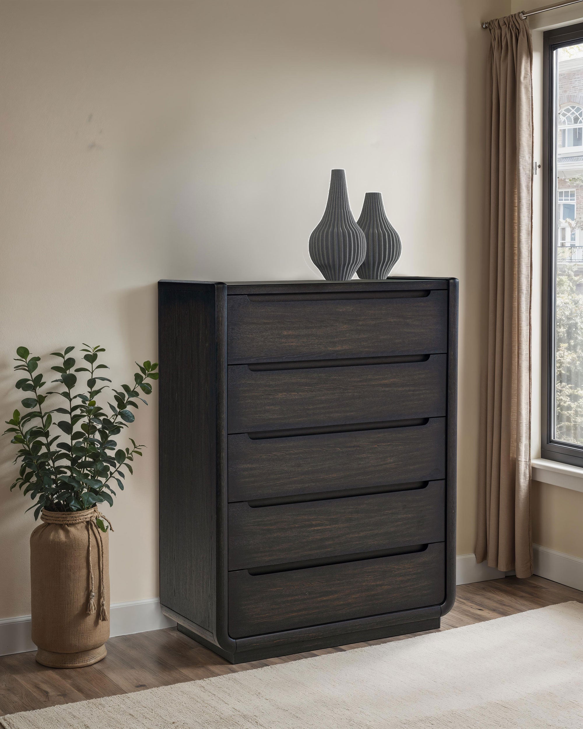 Leandro 5-drawer Bedroom Chest of Drawers Burnished Black — view 2