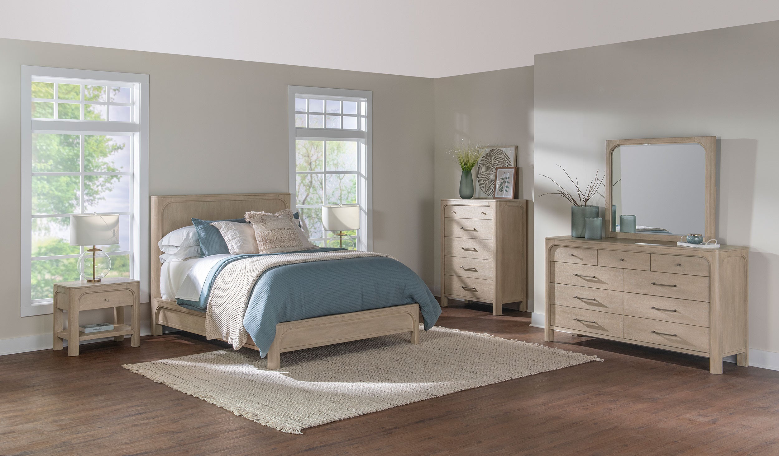 Solano 5-piece Queen Bedroom Set Weathered Mango — view 1
