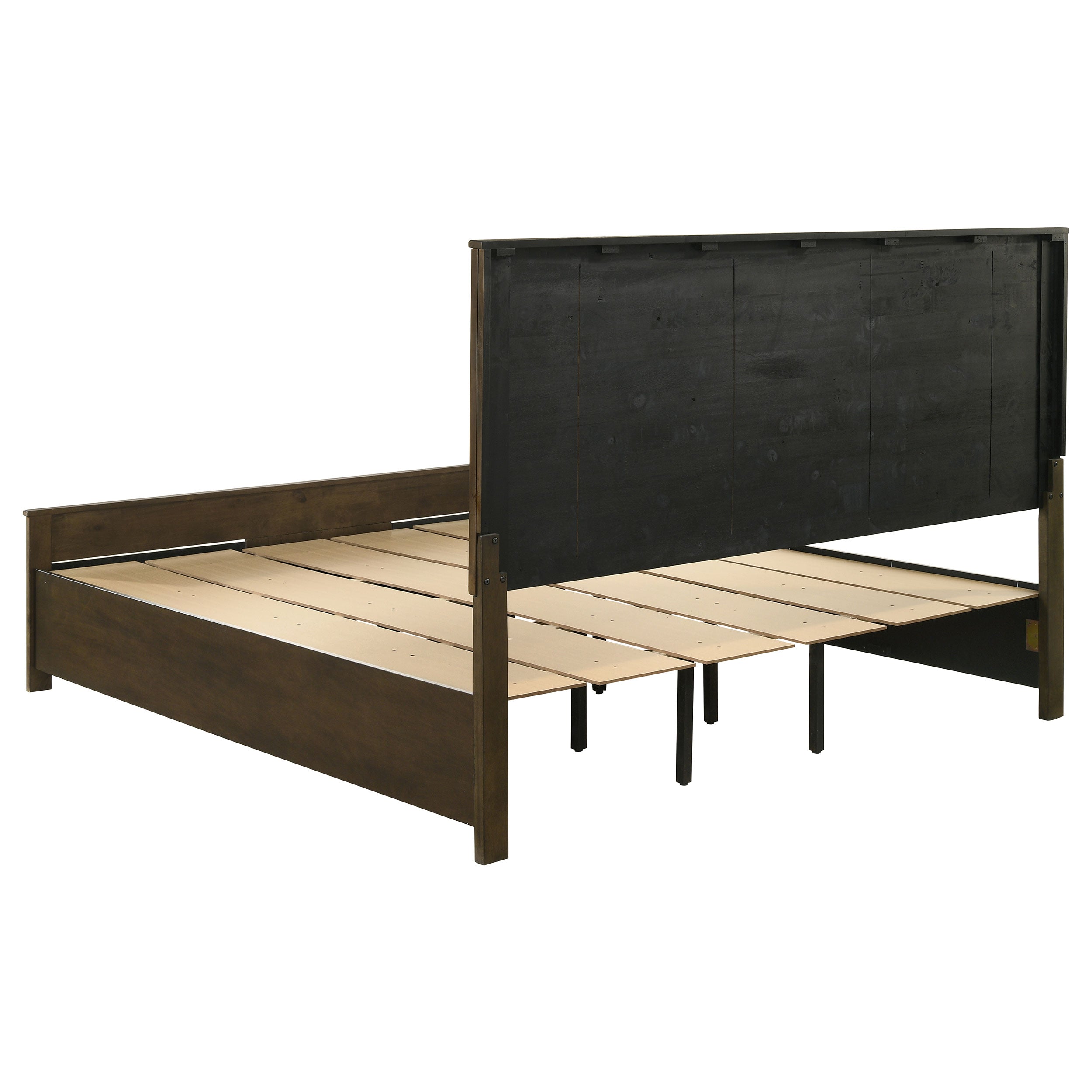 Woodmont 4-piece Eastern King Bedroom Set Golden Brown — view 4