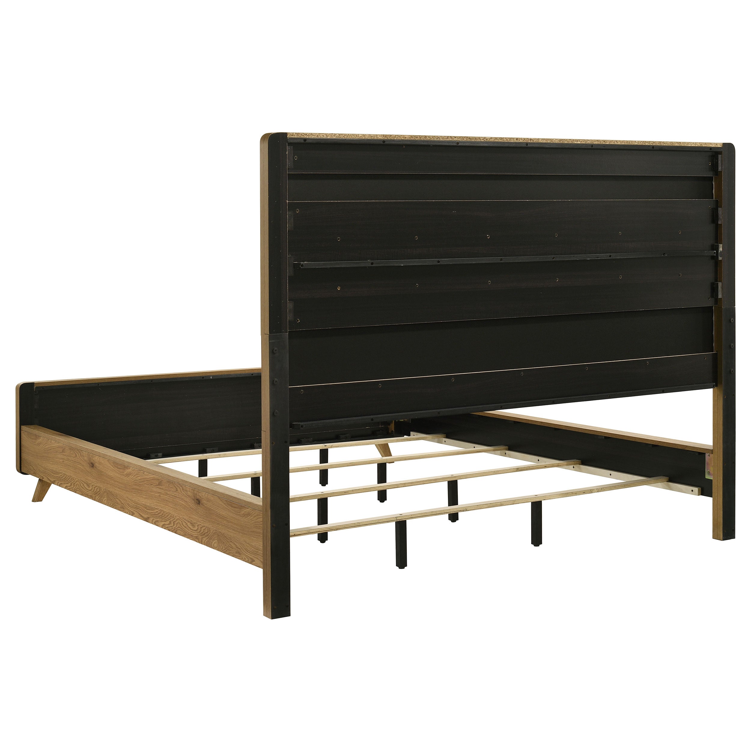 Bennett 4-piece California King Bedroom Set Light Oak — view 4