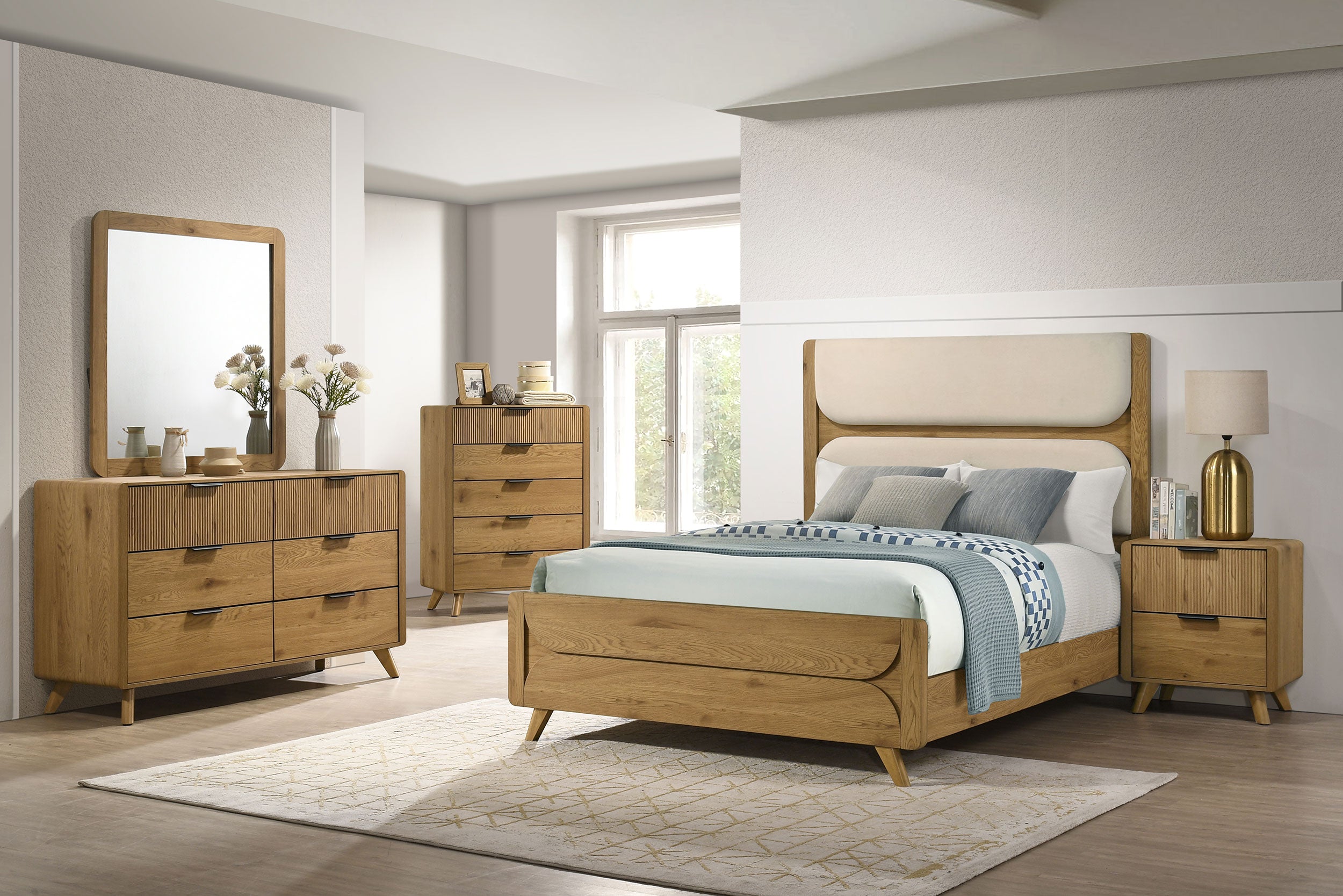 Bennett 6-drawer Bedroom Dresser Cabinet Light Oak — view 15