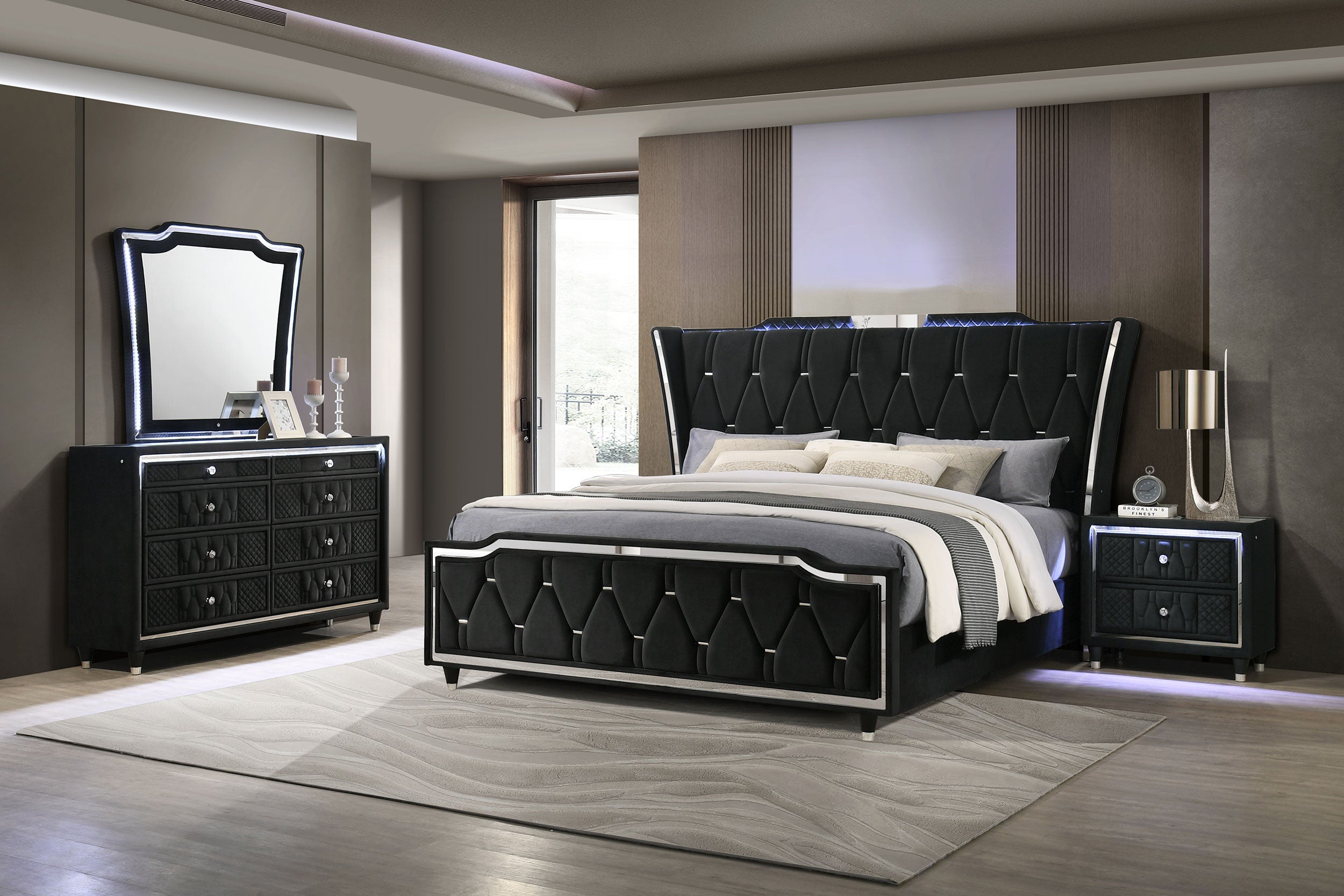 Lorient 4-piece California King Bedroom Set Black — view 1