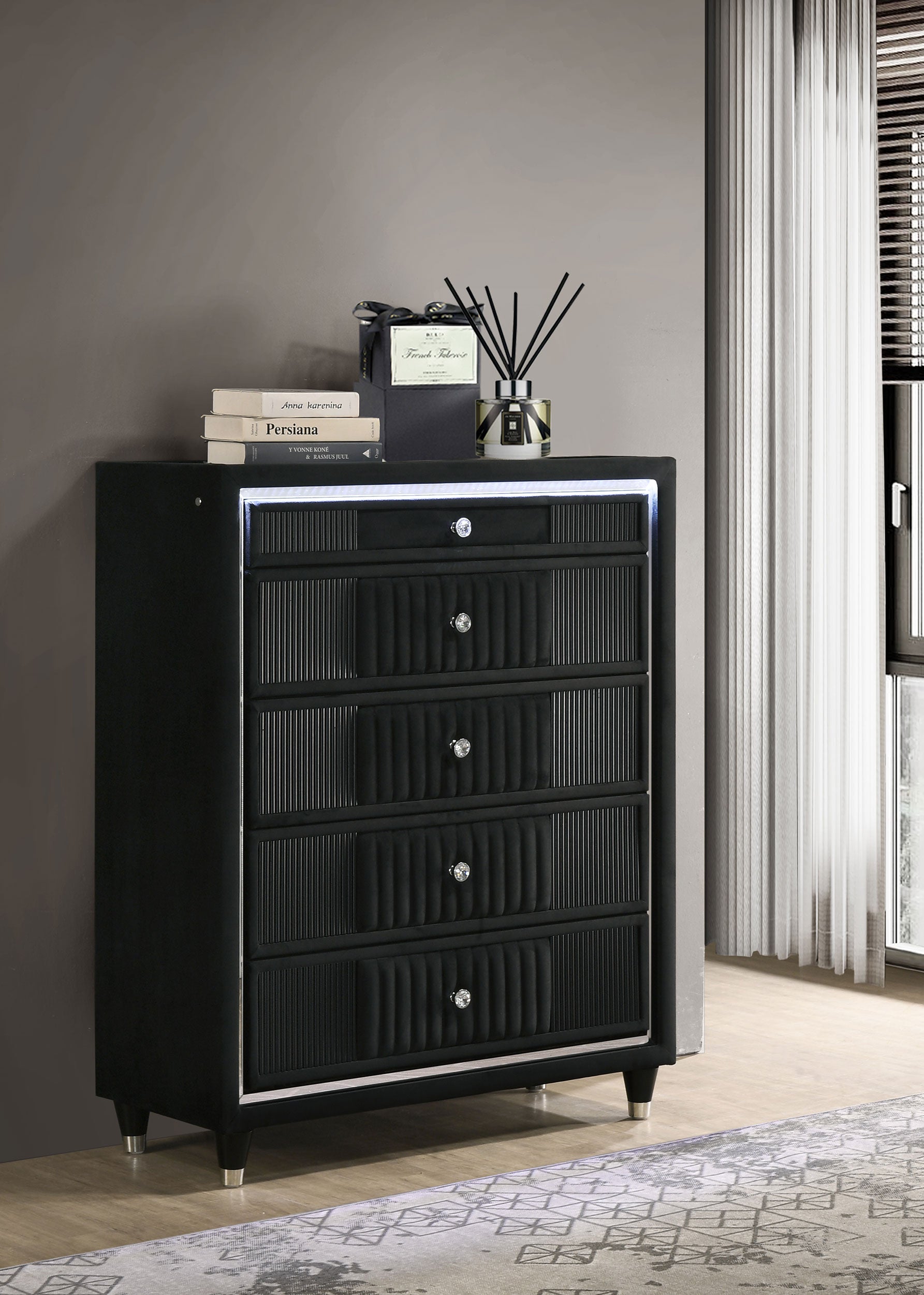 Ravenne 5-drawer Velvet Upholstered LED Chest of Drawers Black — view 2
