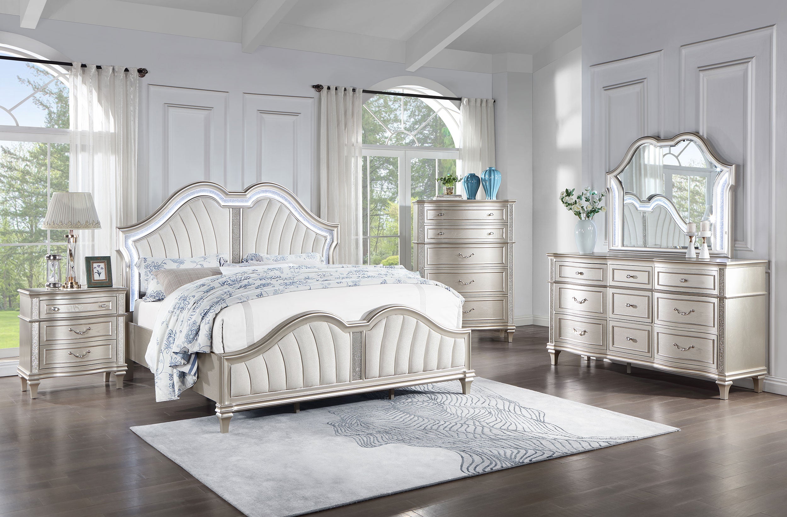 Evangeline 5-piece Queen Bedroom Set Silver Oak — view 1