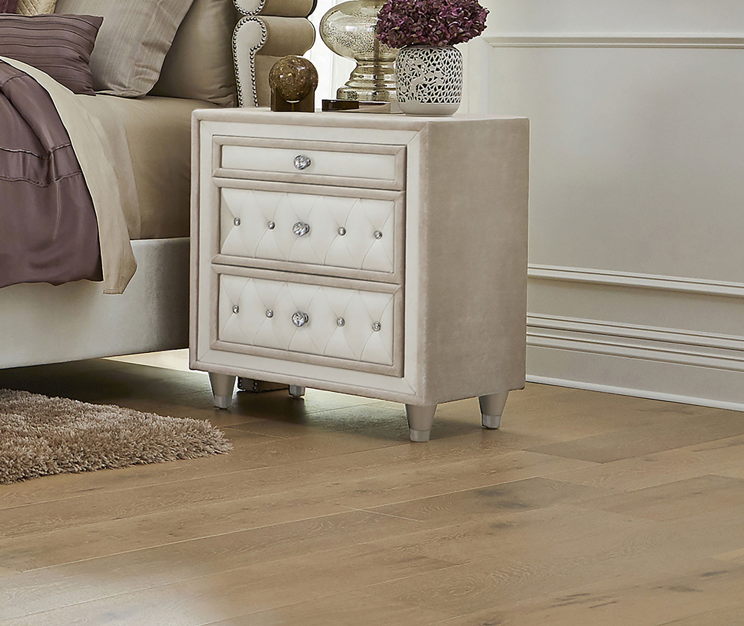Antonella Upholstered 3-drawer Nightstand Ivory and Camel — view 2