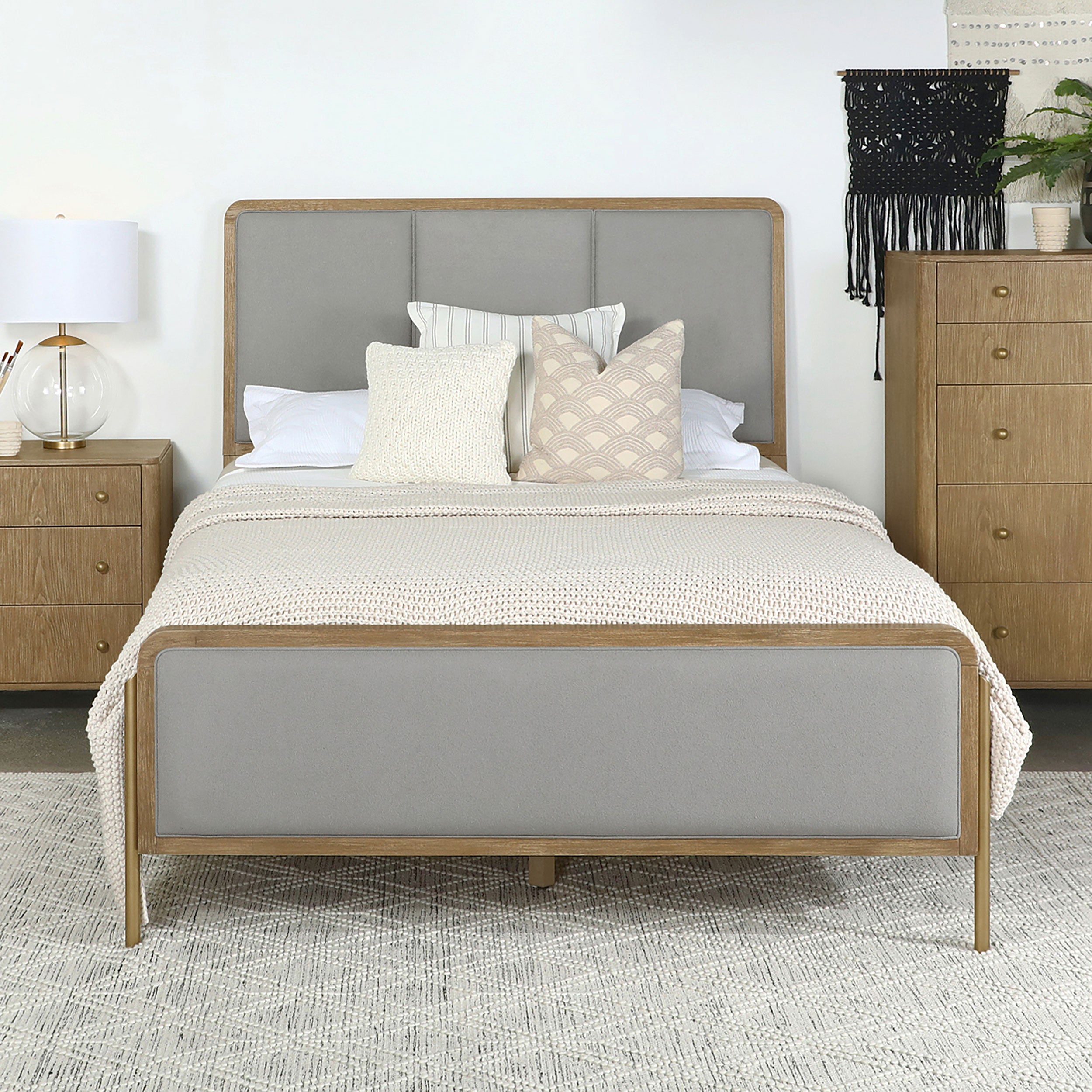 Arini Upholstered Queen Panel Bed Sand Wash and Grey — view 2
