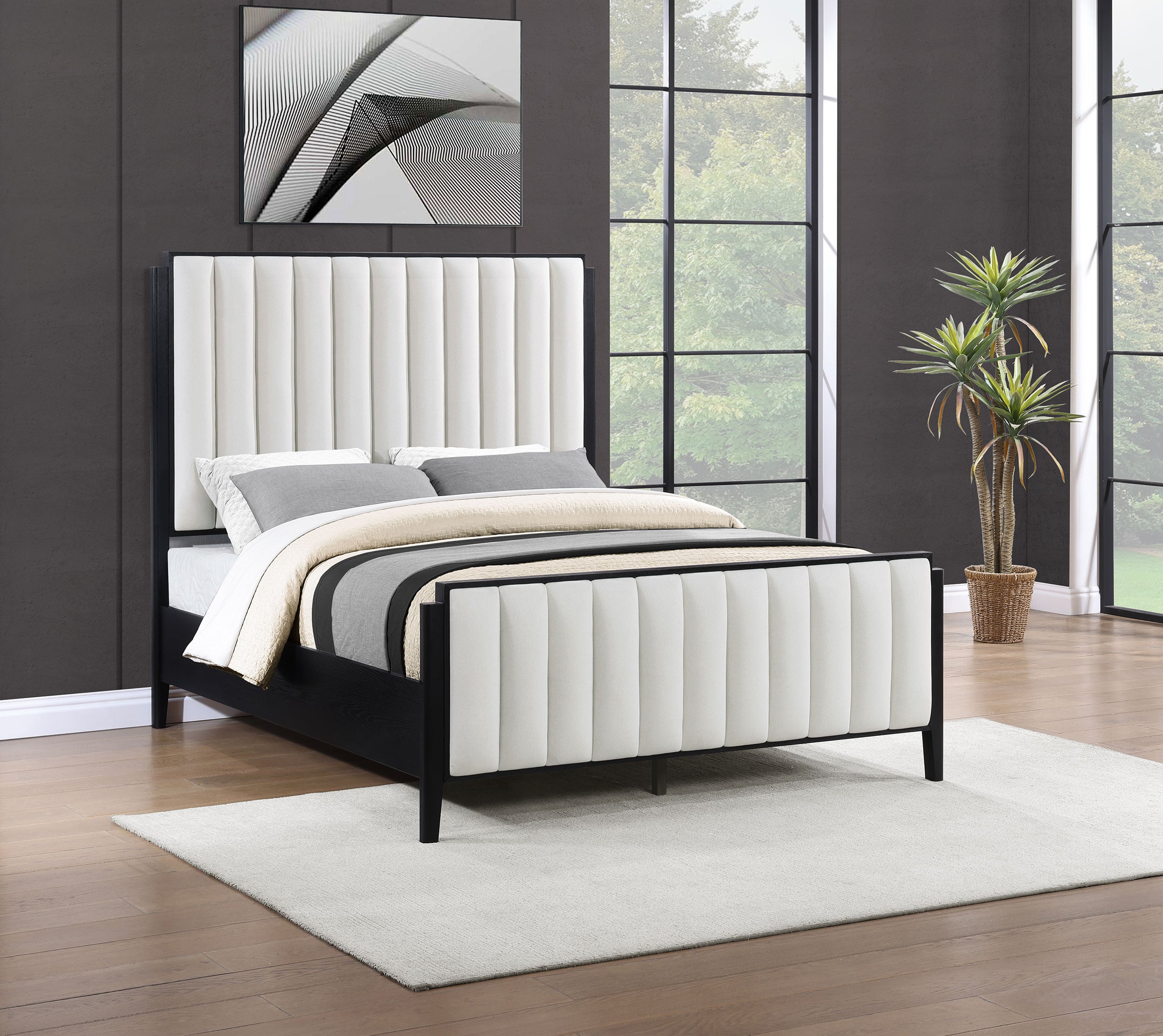Brookmead 60-inch Upholstered Queen Bed Black — view 2
