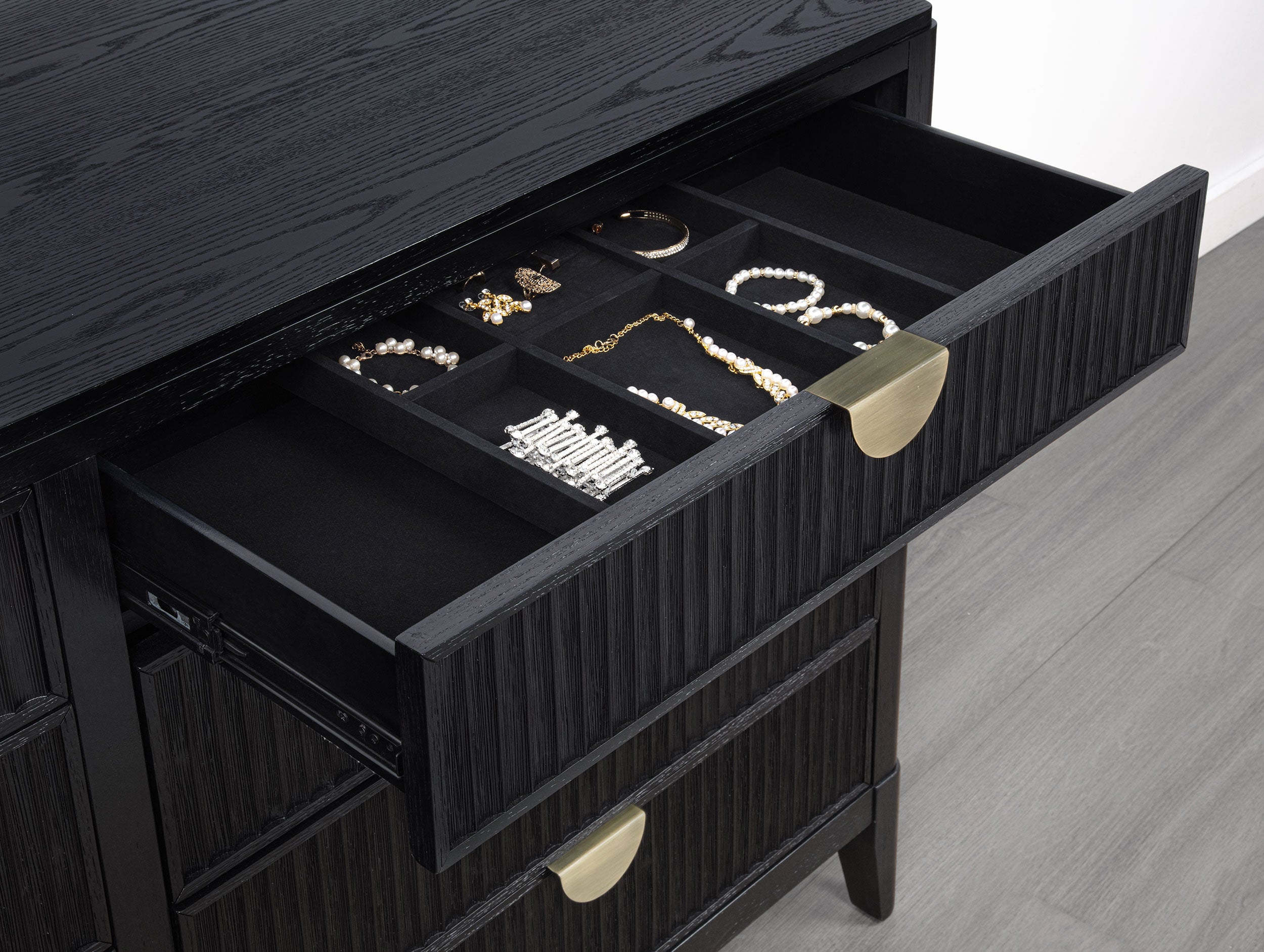 Brookmead 8-drawer Dresser with Mirror Black — view 10