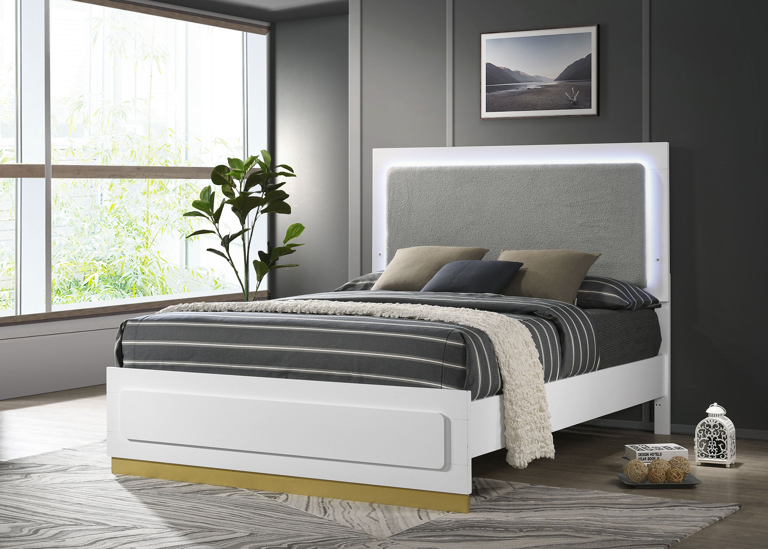 Caraway Wood Queen LED Panel Bed White — view 2