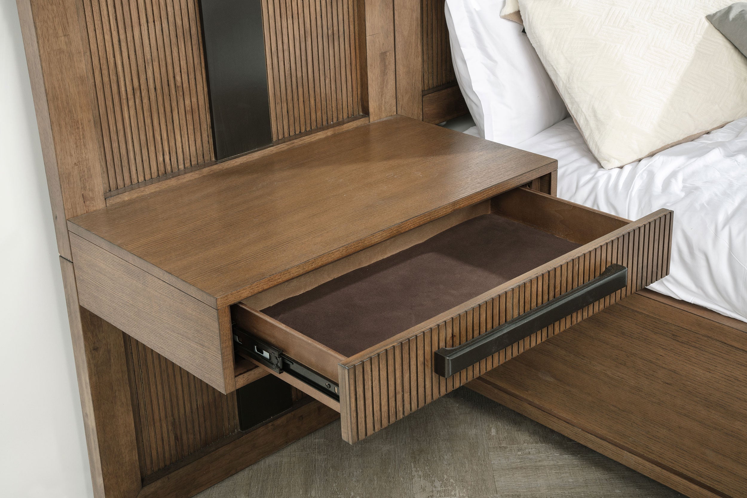 Terrace 6-piece California King Panel Bedroom Set Ash Brown — view 11
