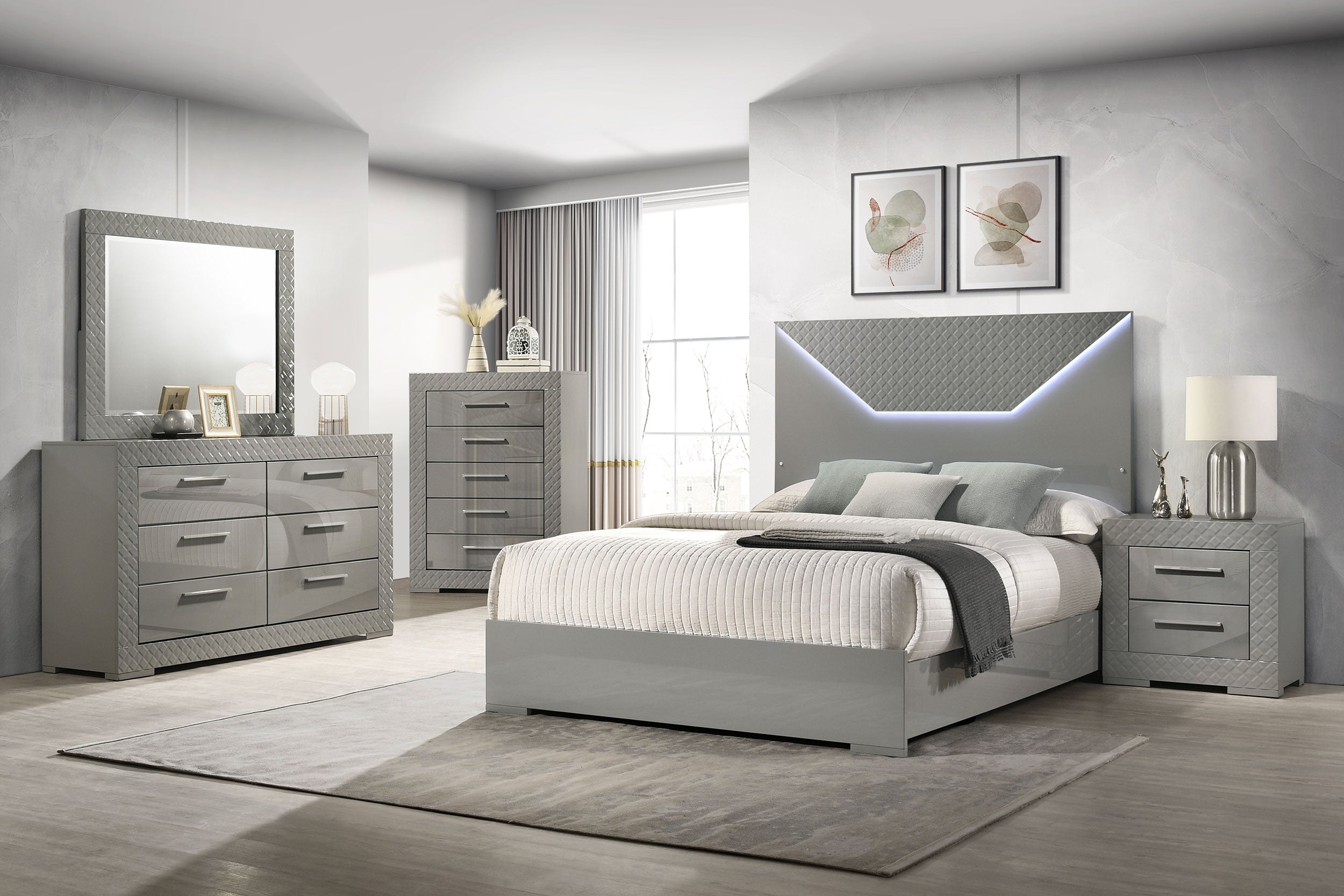 Ives 5-piece Eastern King Bedroom Set Grey High Gloss — view 1