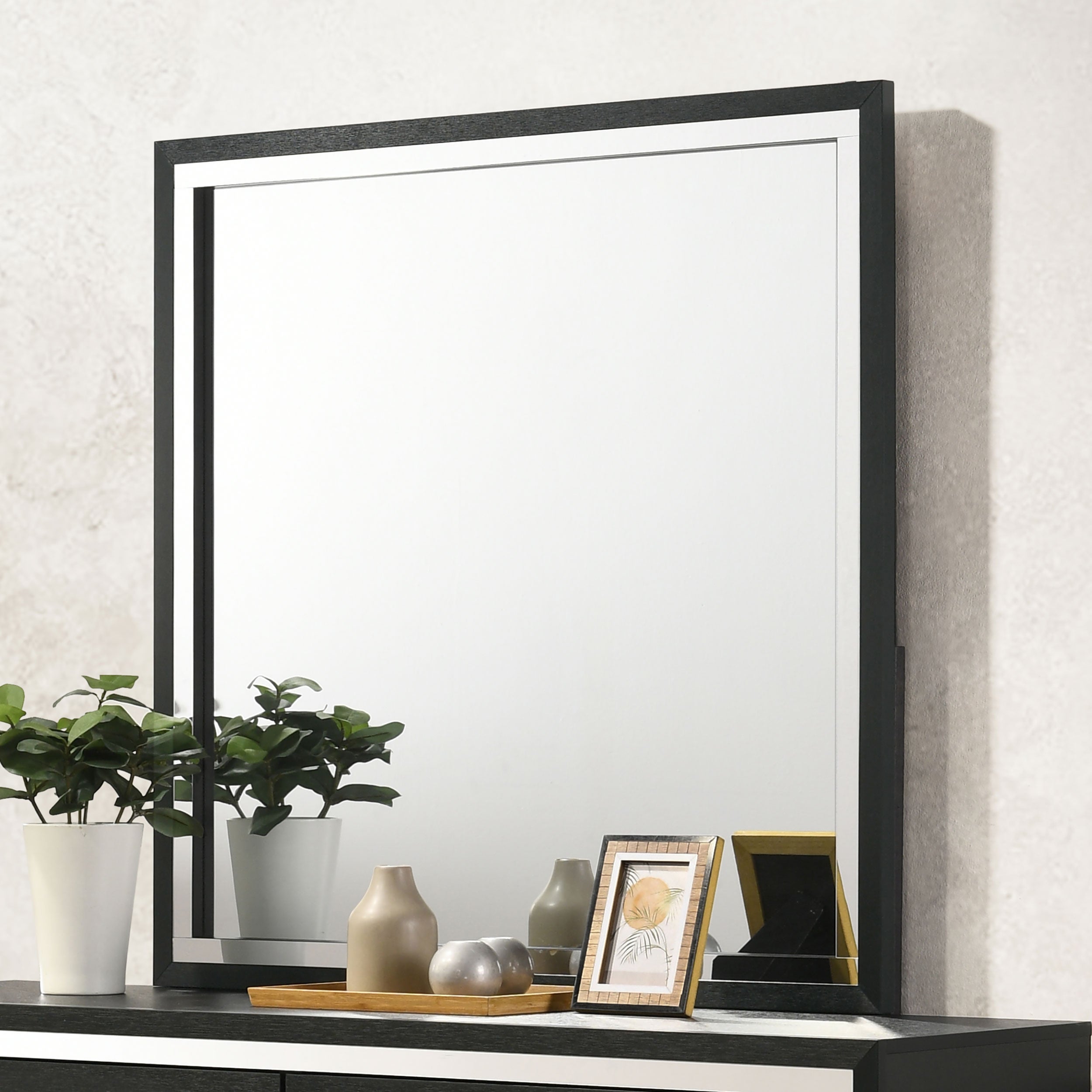 Lucia Dresser Mirror Black — view 2
