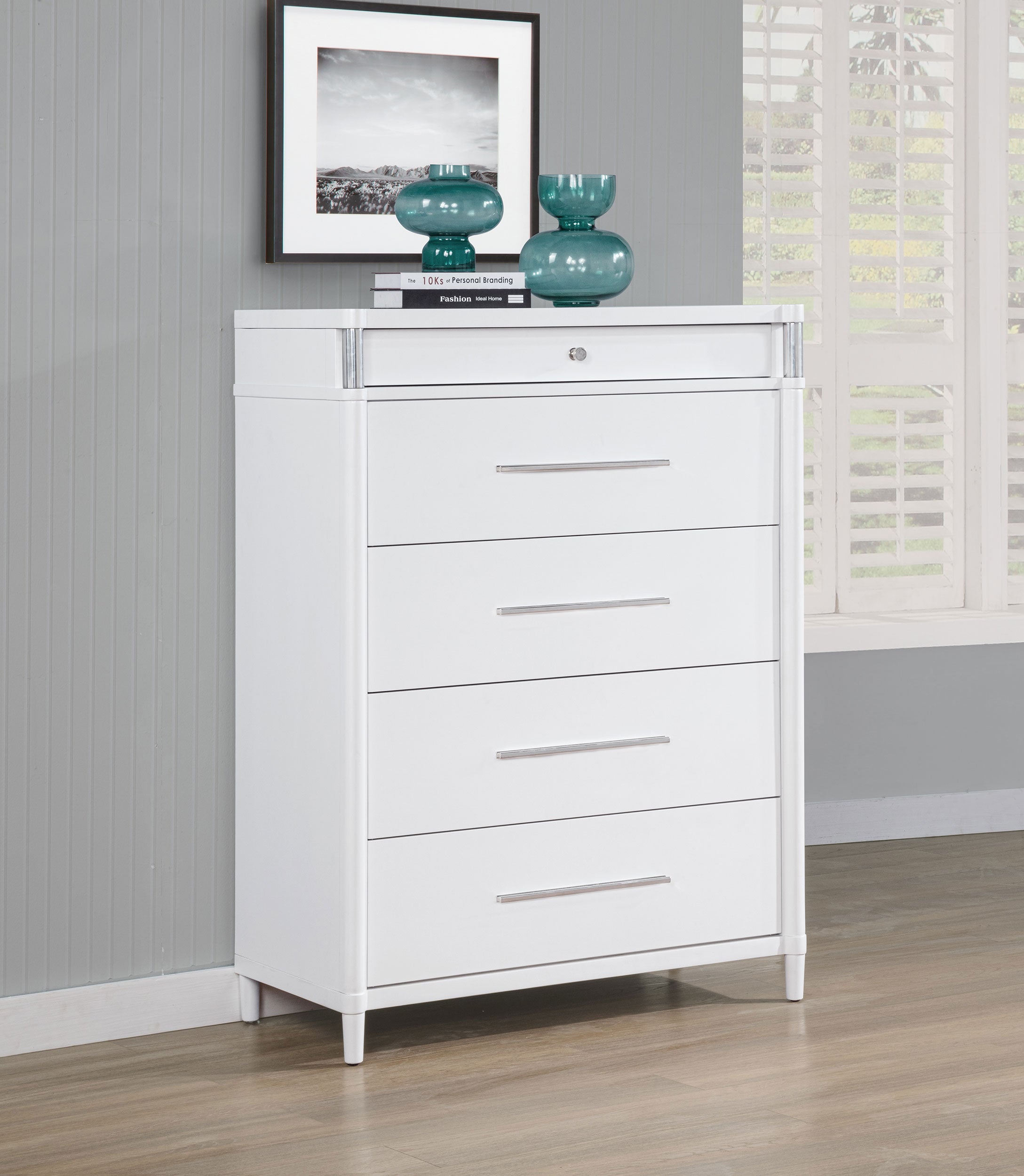 Gracemont 5-drawer Bedroom Chest of Drawers White — view 2