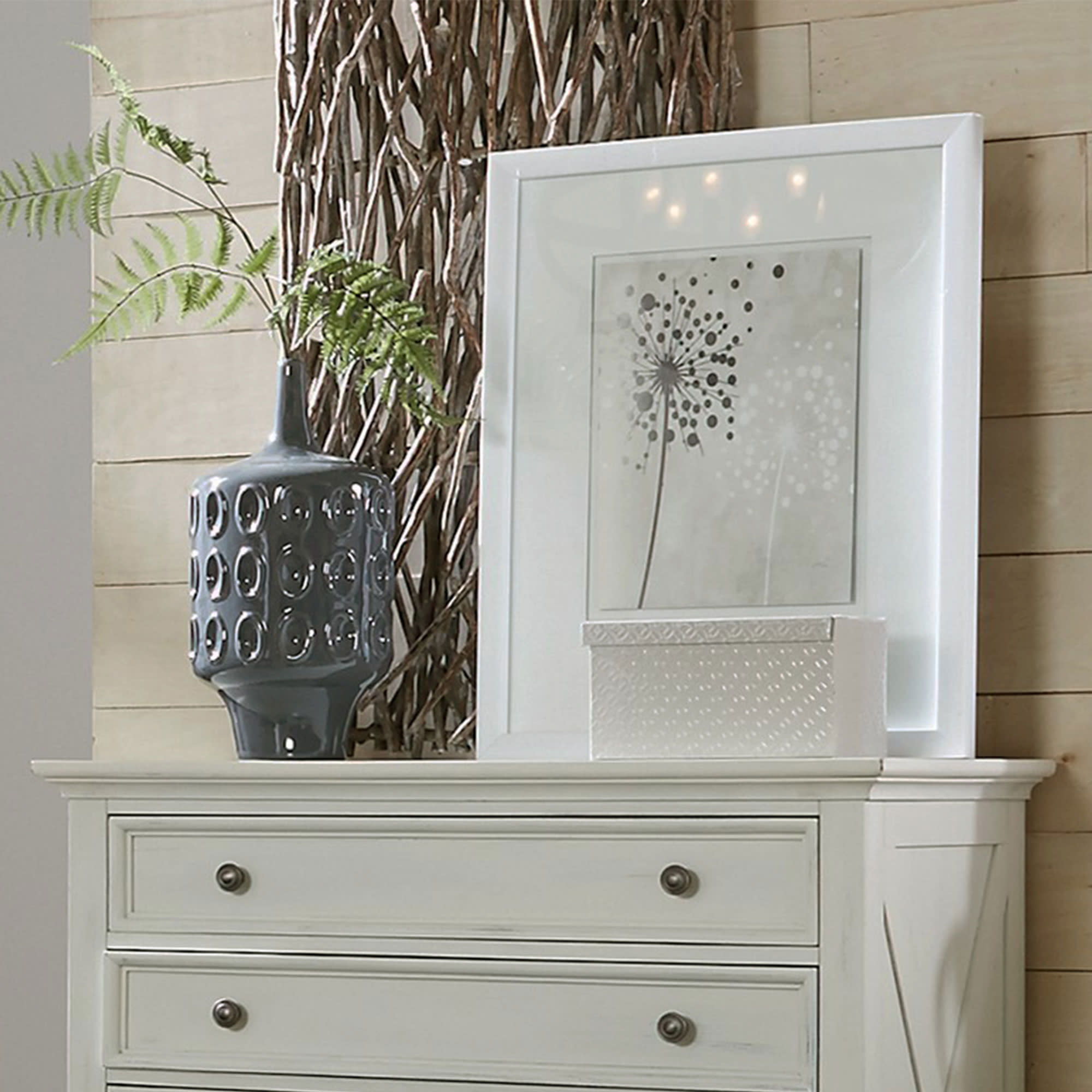 Seaside Lodge - Chest - White