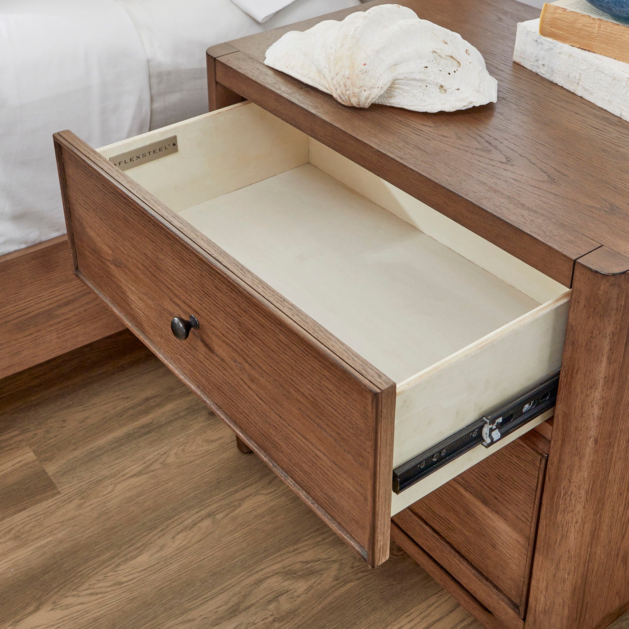 Verona - Nightstand - Dark Brown
