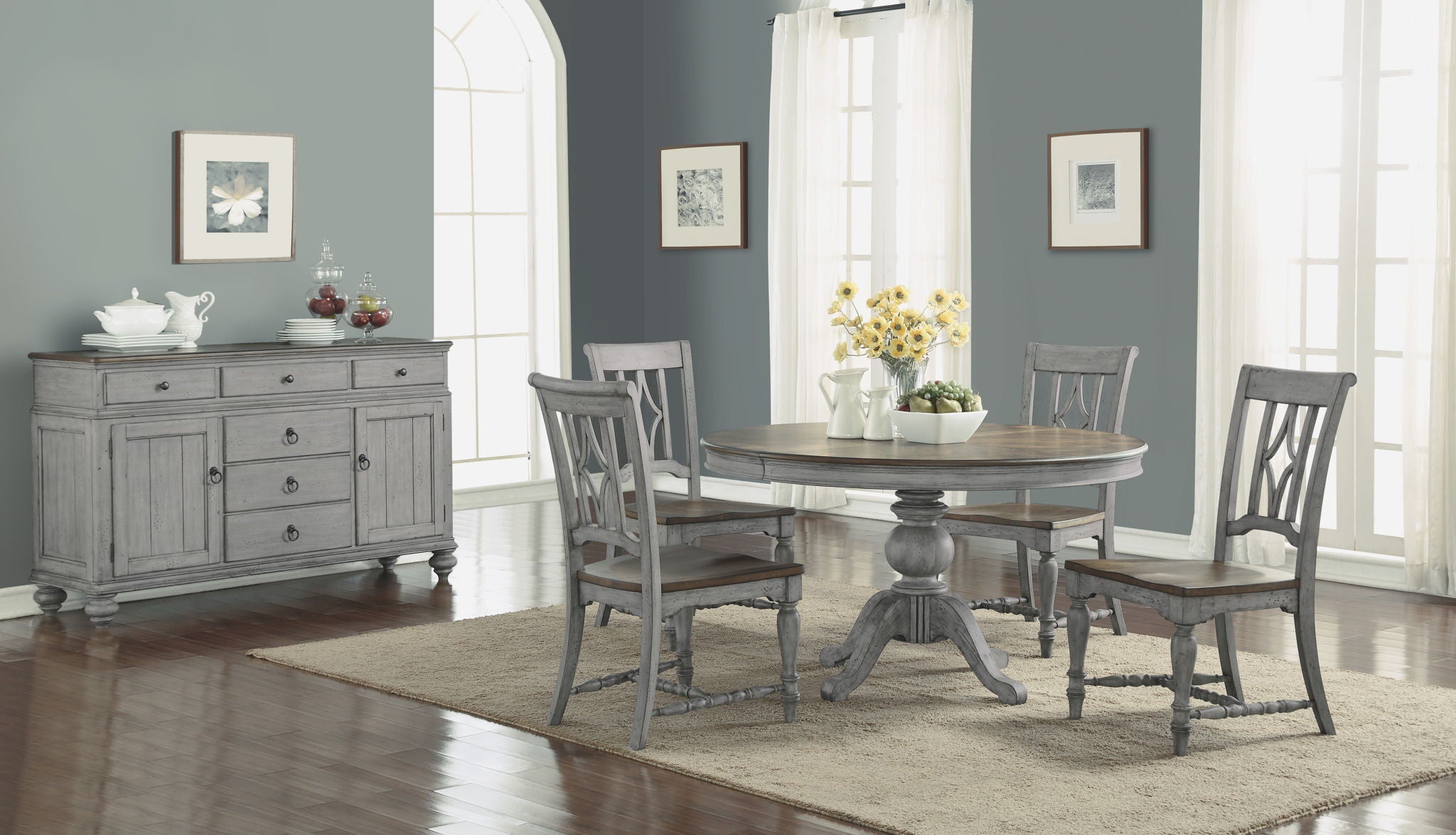 Plymouth - Round Table