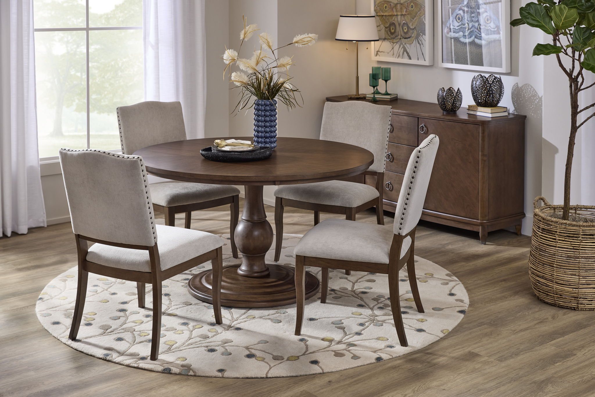 Bellevue - Round Dining Table