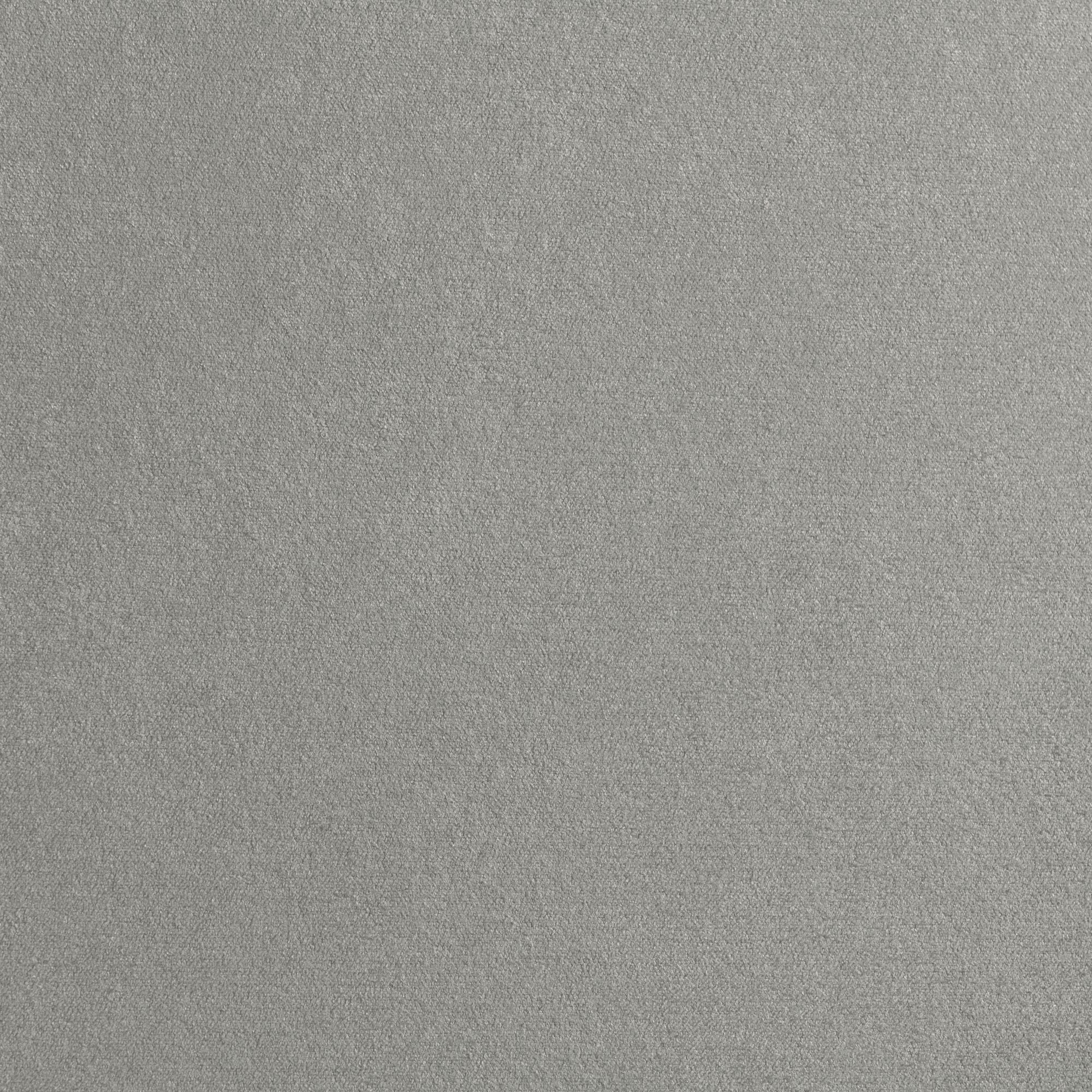 Wade - 7-Drawer Dresser