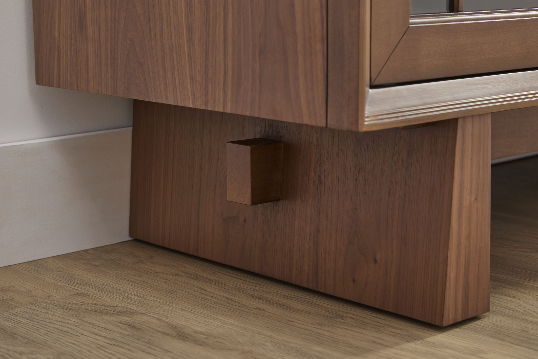 Lincoln - Buffet - Light Brown