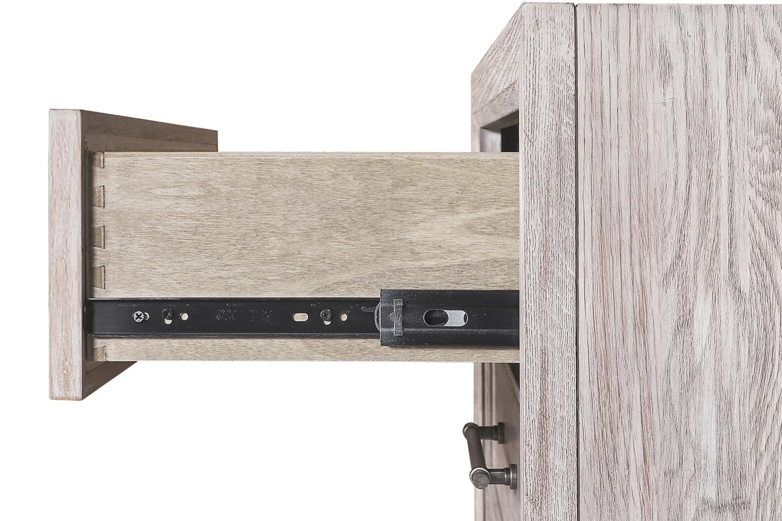 Augusta Chest