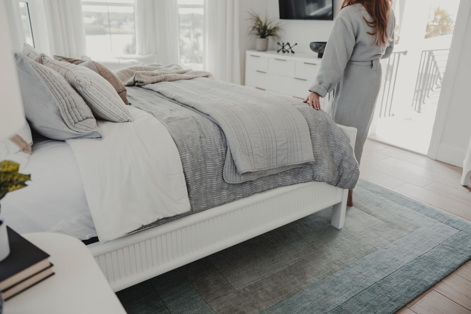Montauk King Siderails. White Finish