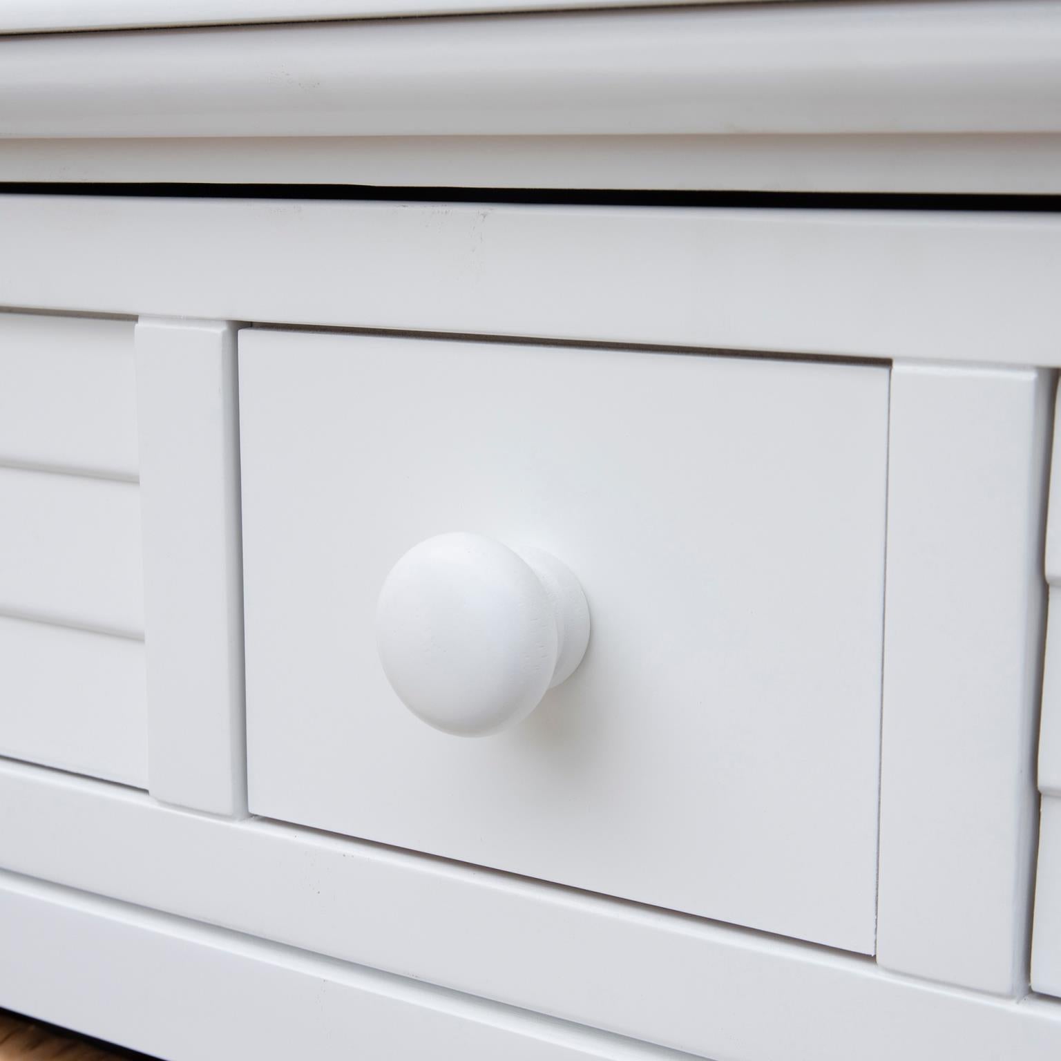 Beachfront Basket Nightstand (White)