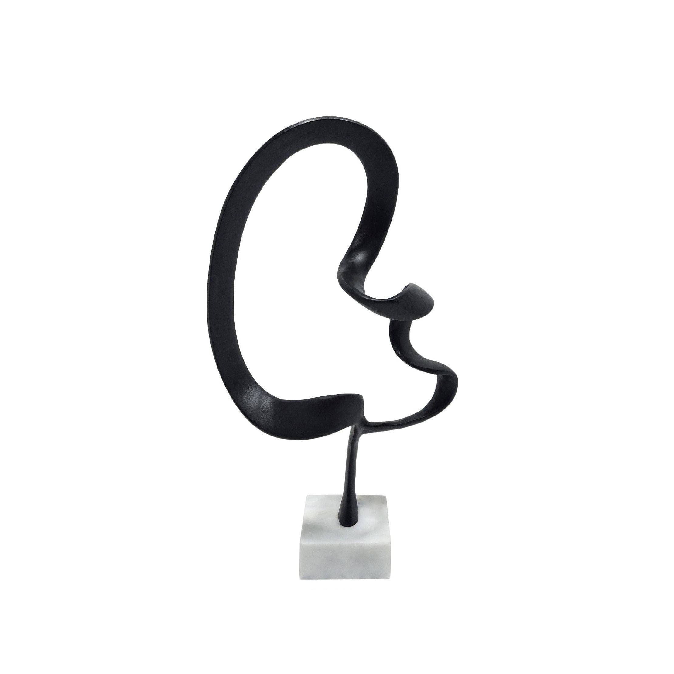 Ozelle Statue