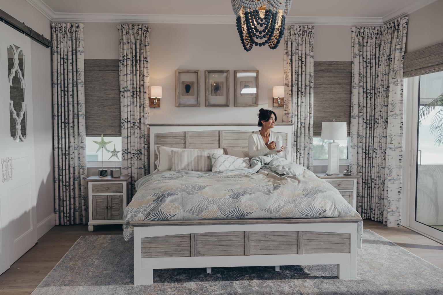Islamorada king complete bed, dapple grey finish