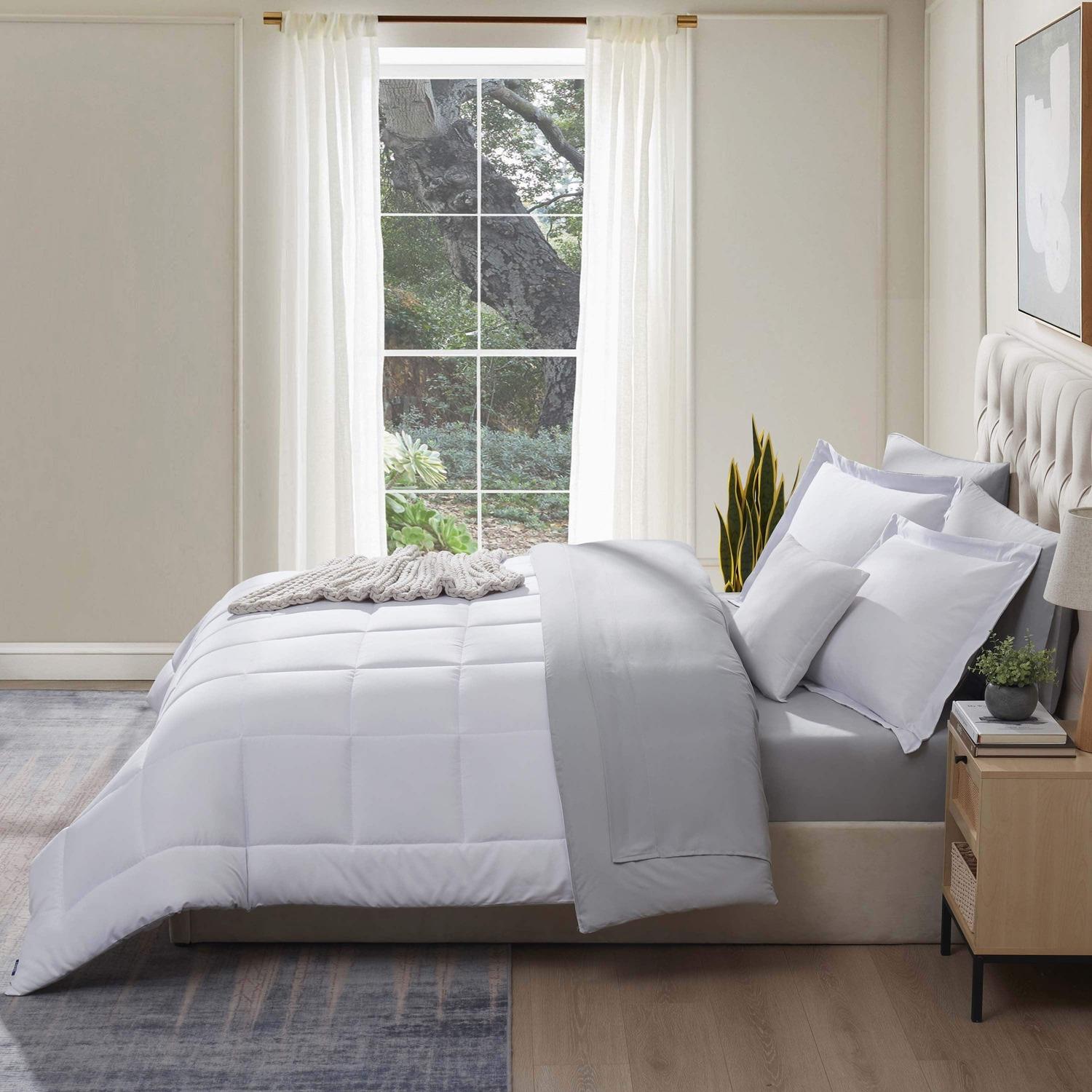 Bed in a Bag - White/Light Grey