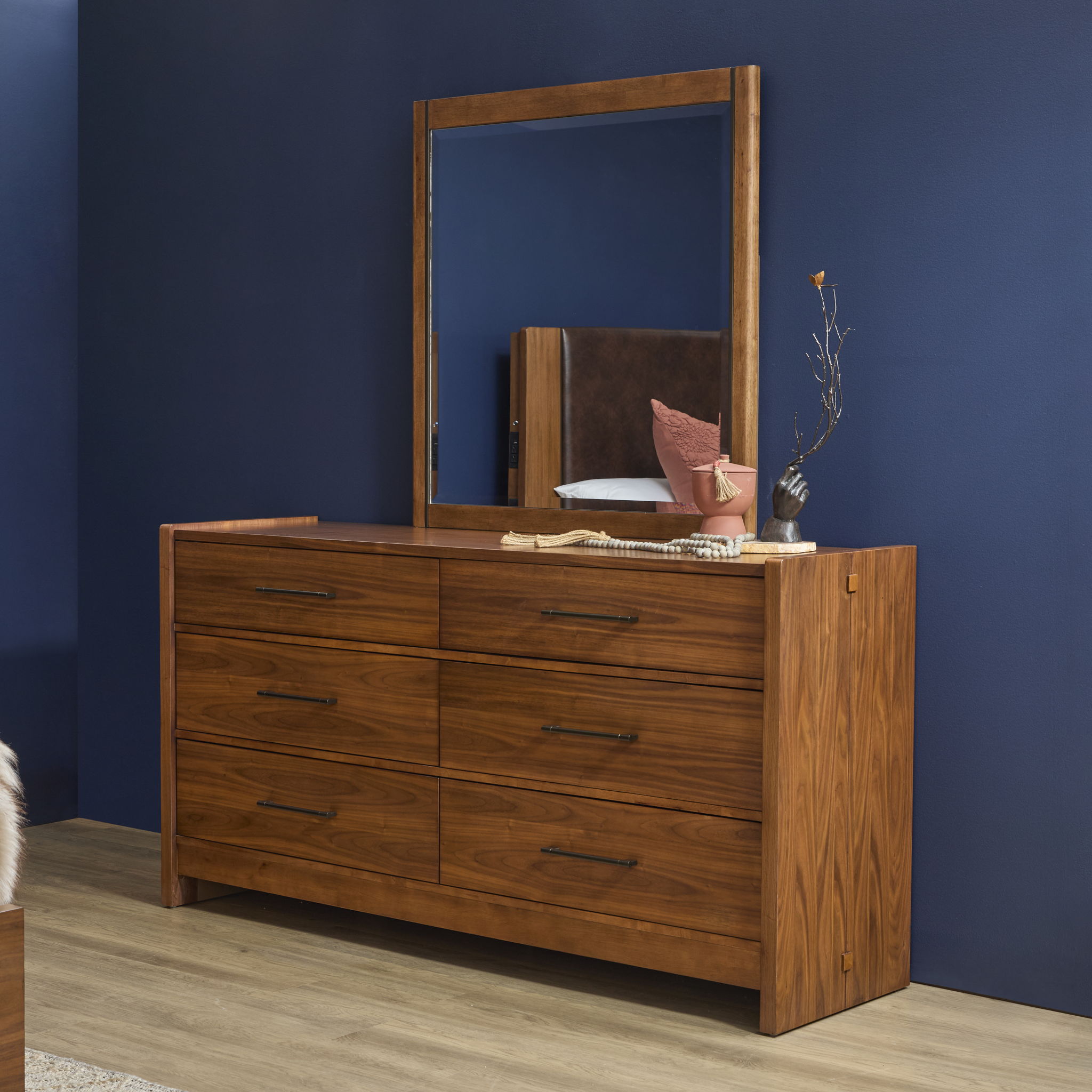Lincoln - Mirror - Warm Walnut