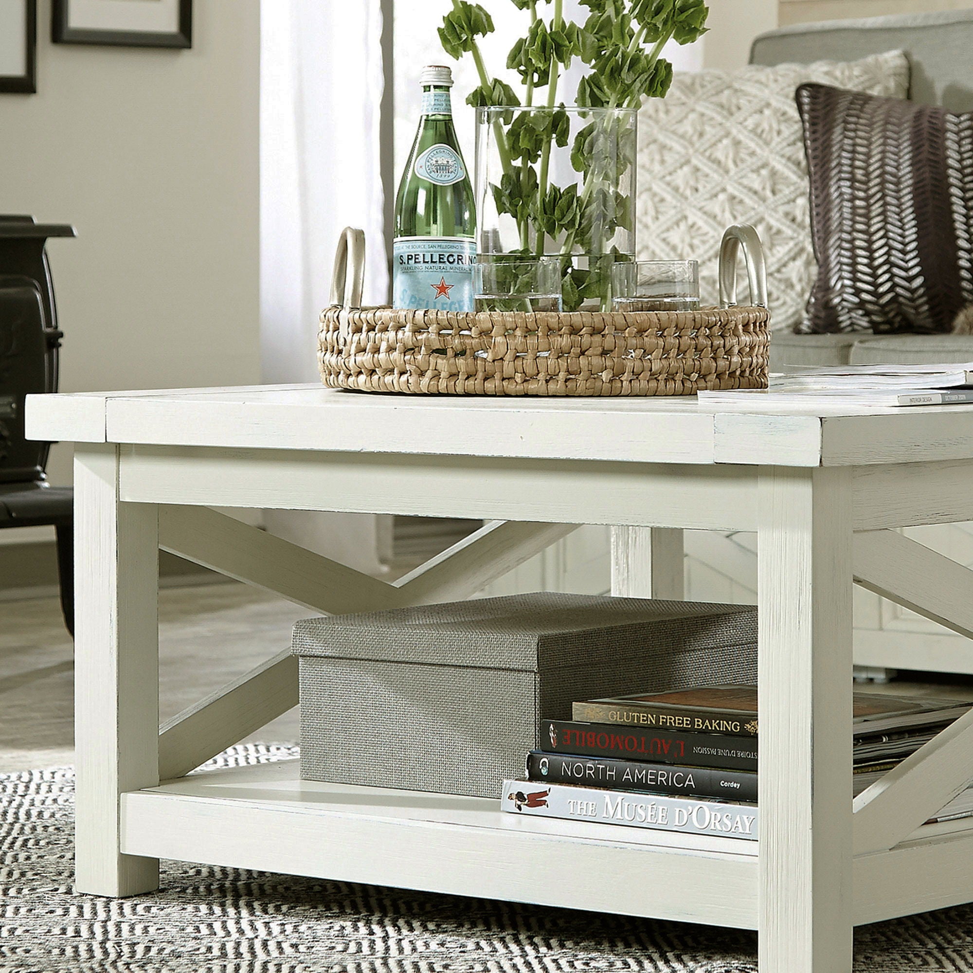 Seaside Lodge - Table