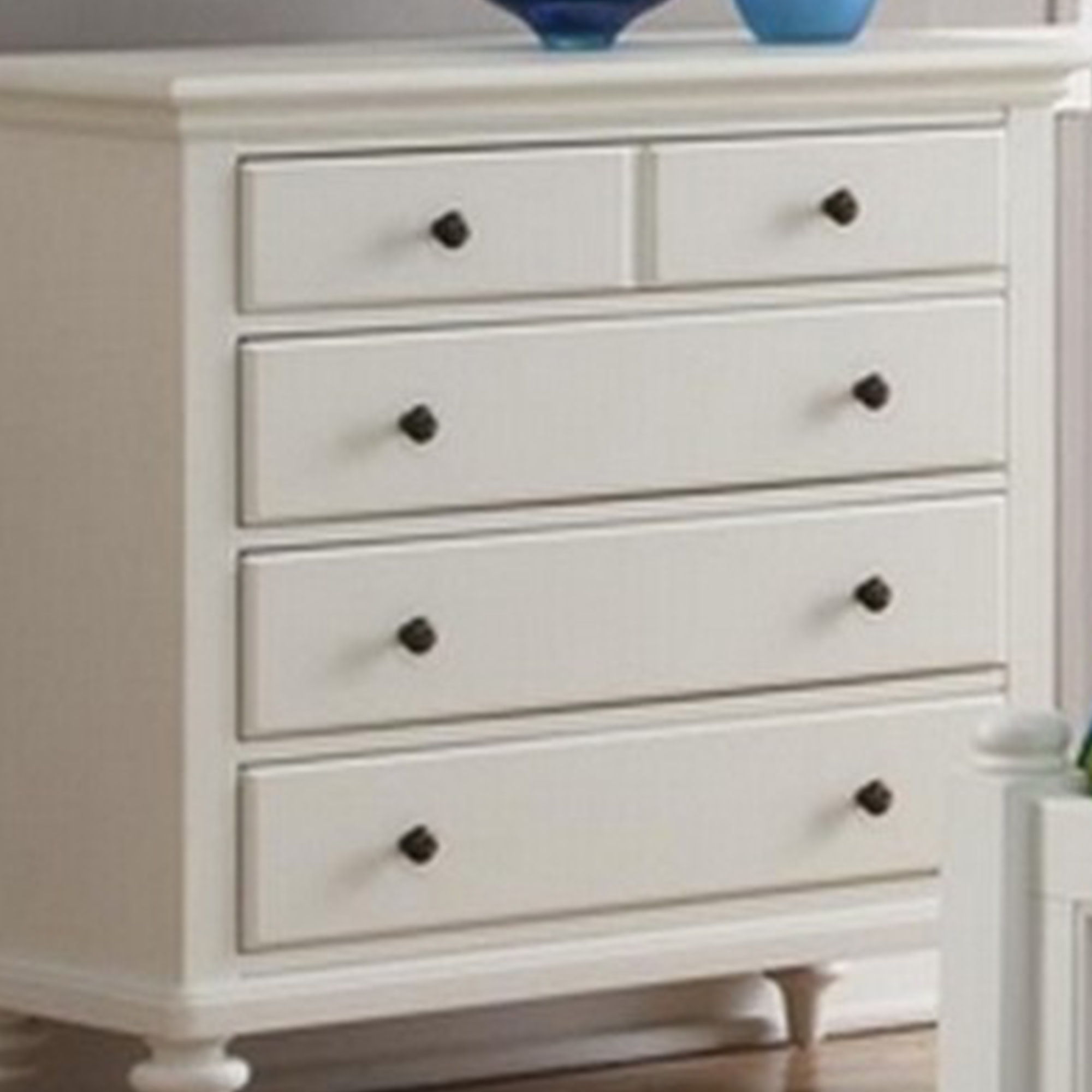 Bermuda - Chest - White