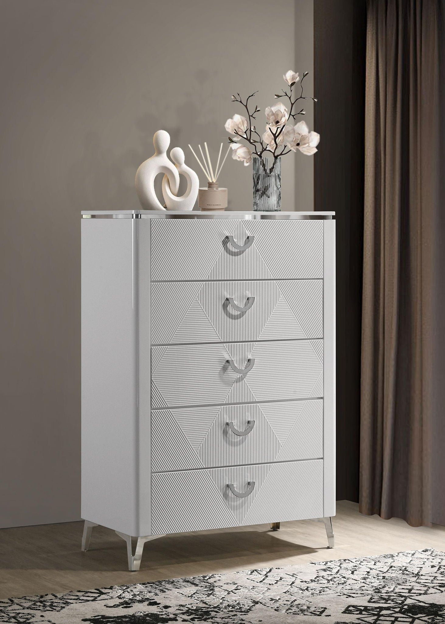 Cassia 5-drawer Bedroom Chest of Drawers White High Gloss