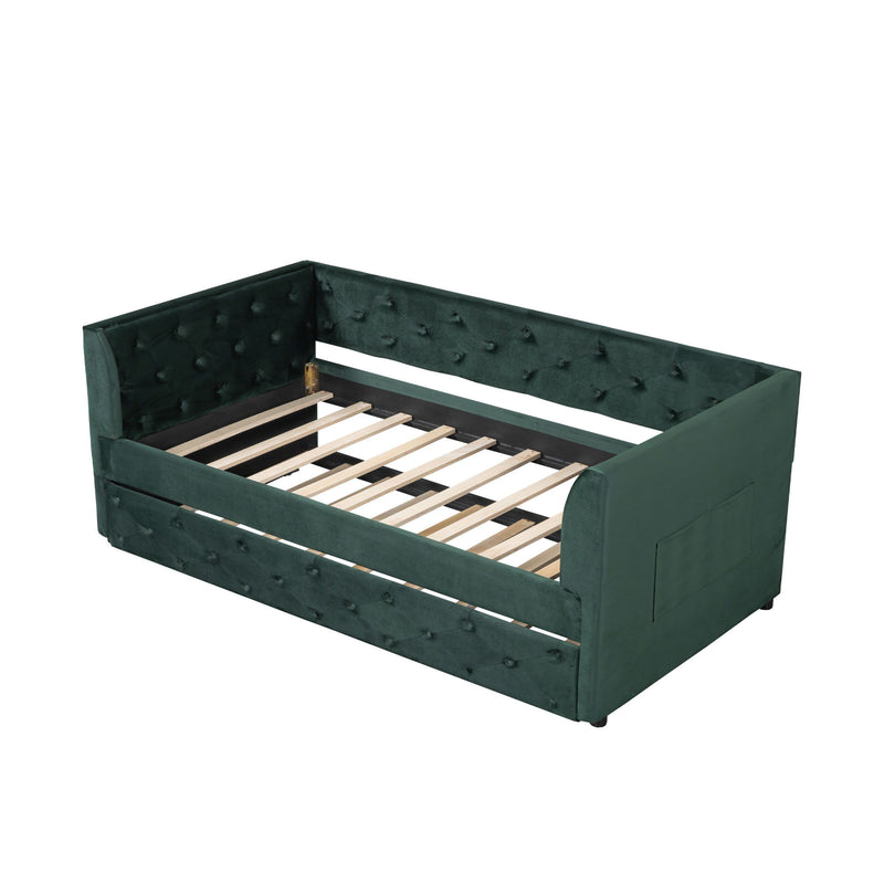 Upholstered Tufted Daybed With Trundle