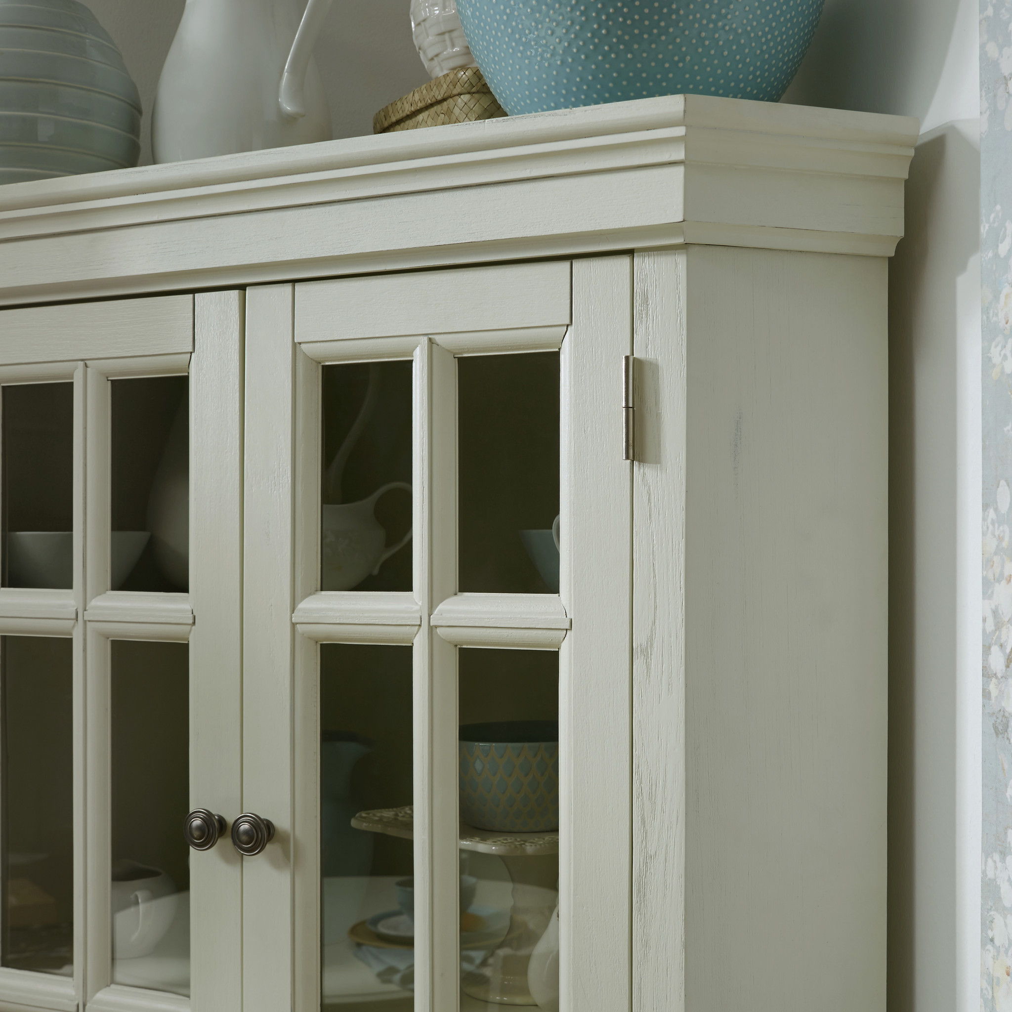 Seaside Lodge - Corner China Cabinet - White
