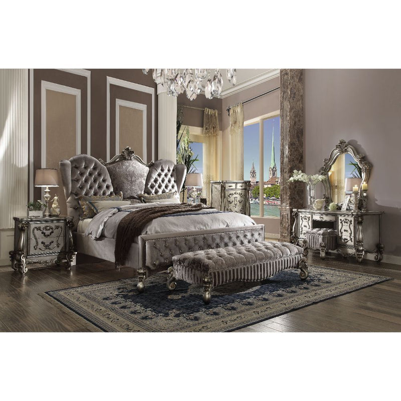 The Versailles chest is the perfect accent to create the style of royalty your bedroom has been needing.