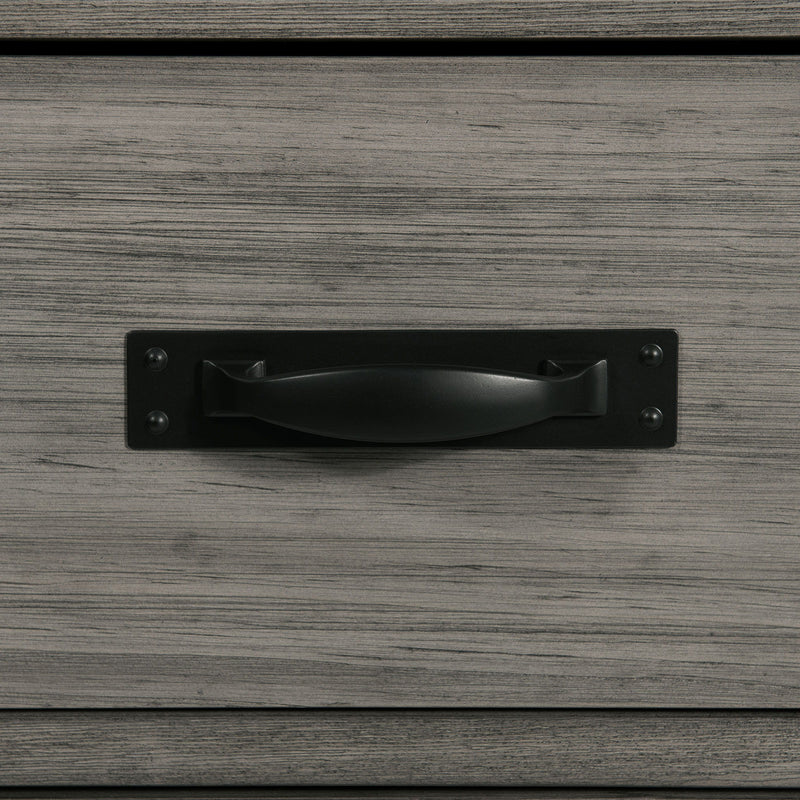 Wade - 7-Drawer Dresser