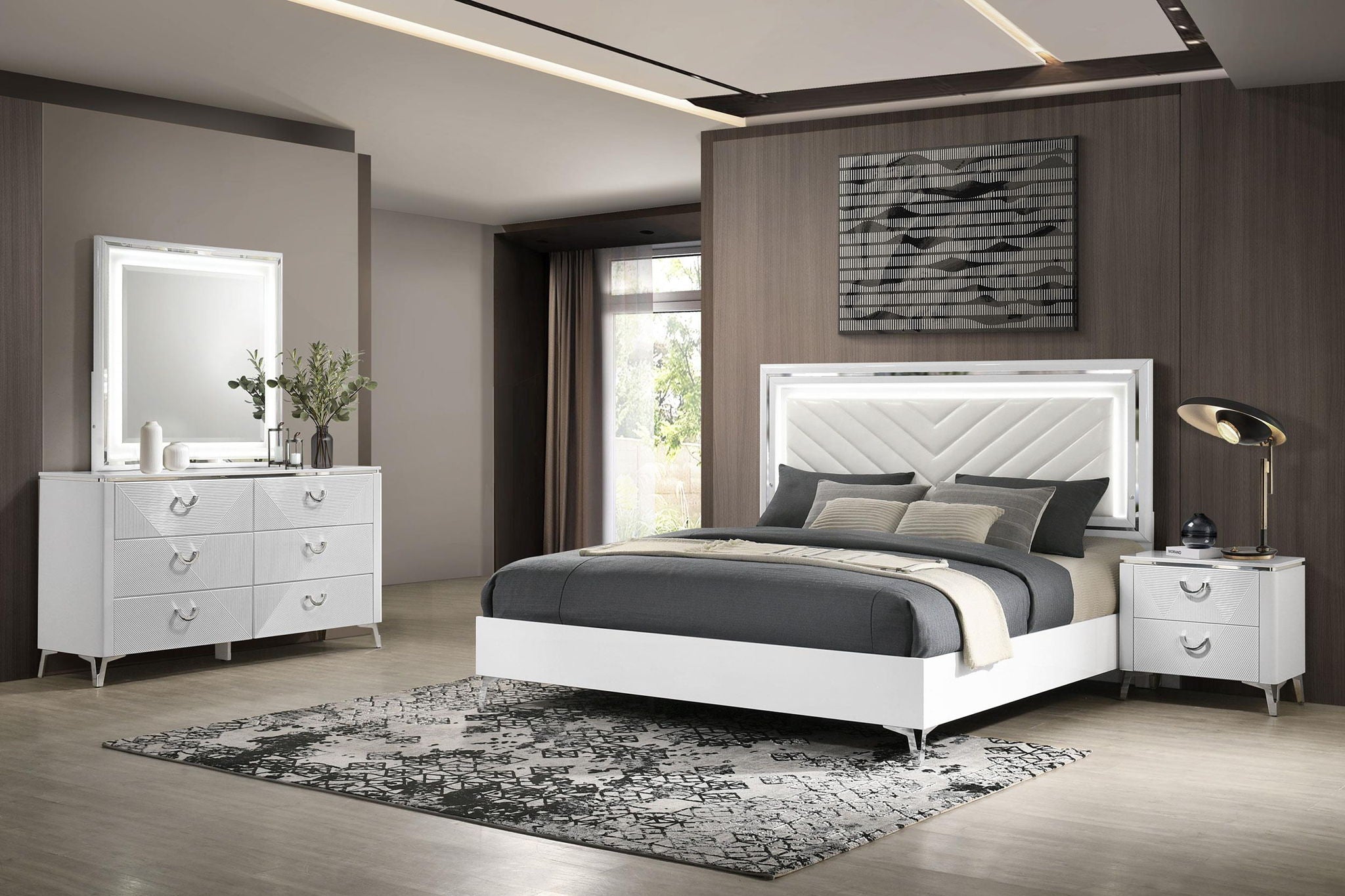 Cassia 4-piece Eastern King LED Bedroom Set White High Gloss