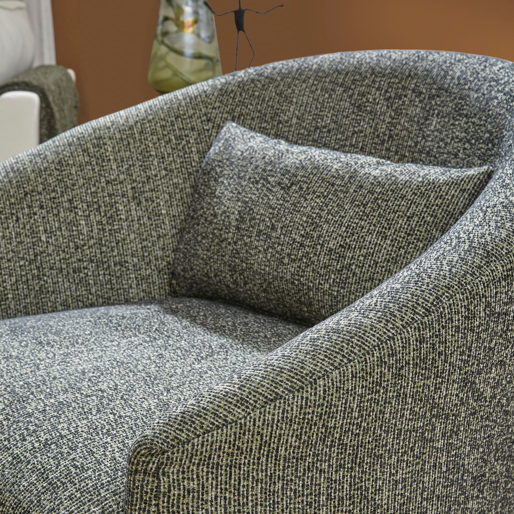 Benjamin - Fabric Swivel Chair
