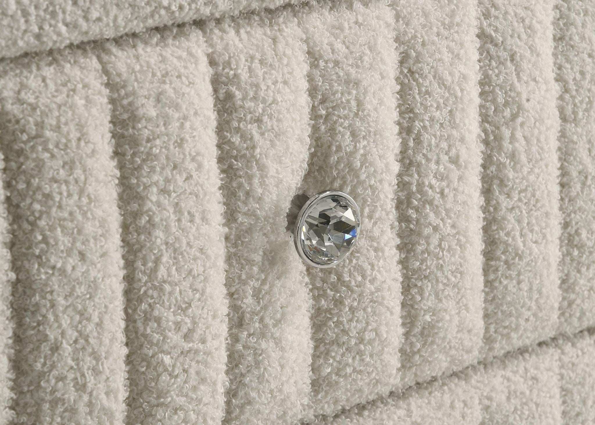 Sonya 6-drawer Upholstered Bedroom Dresser with Mirror Ivory