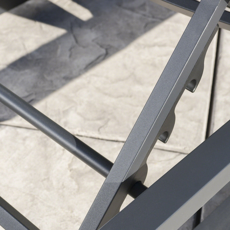 Outdoor Patio Chaise Lounge With 5 Reclining Positions