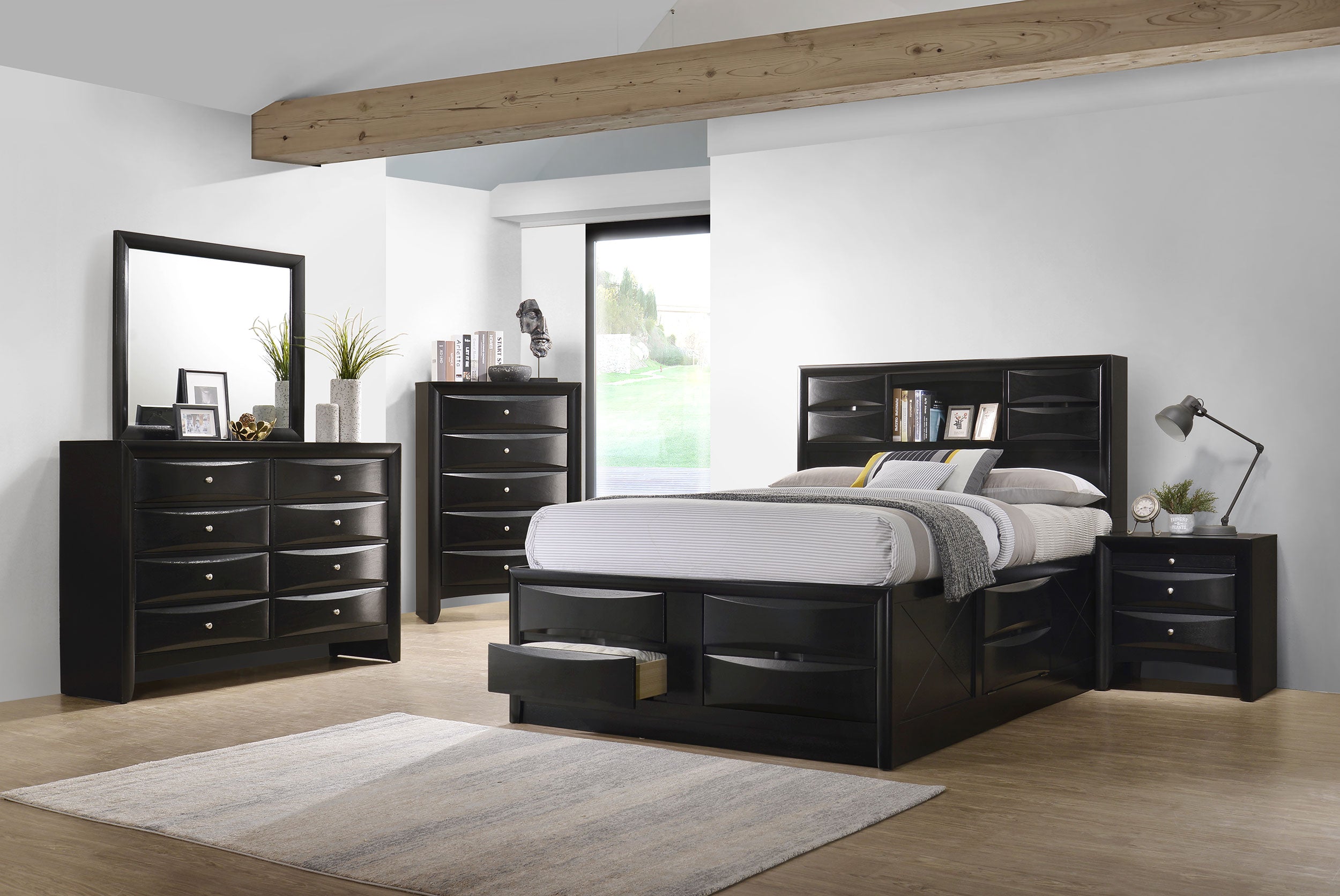 Briana 5-piece Eastern King Bedroom Set Black — view 1