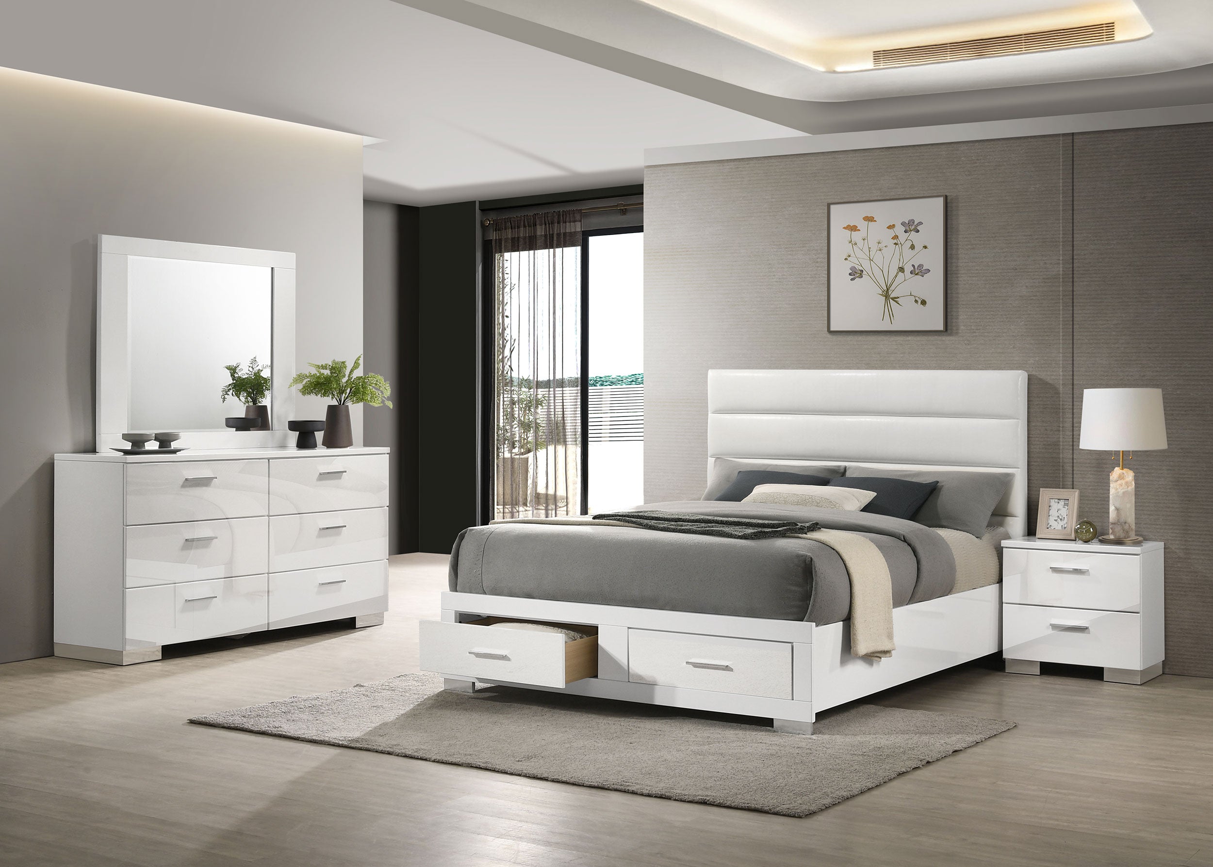 Felicity 4-piece California King Platform Bedroom Set White — view 1