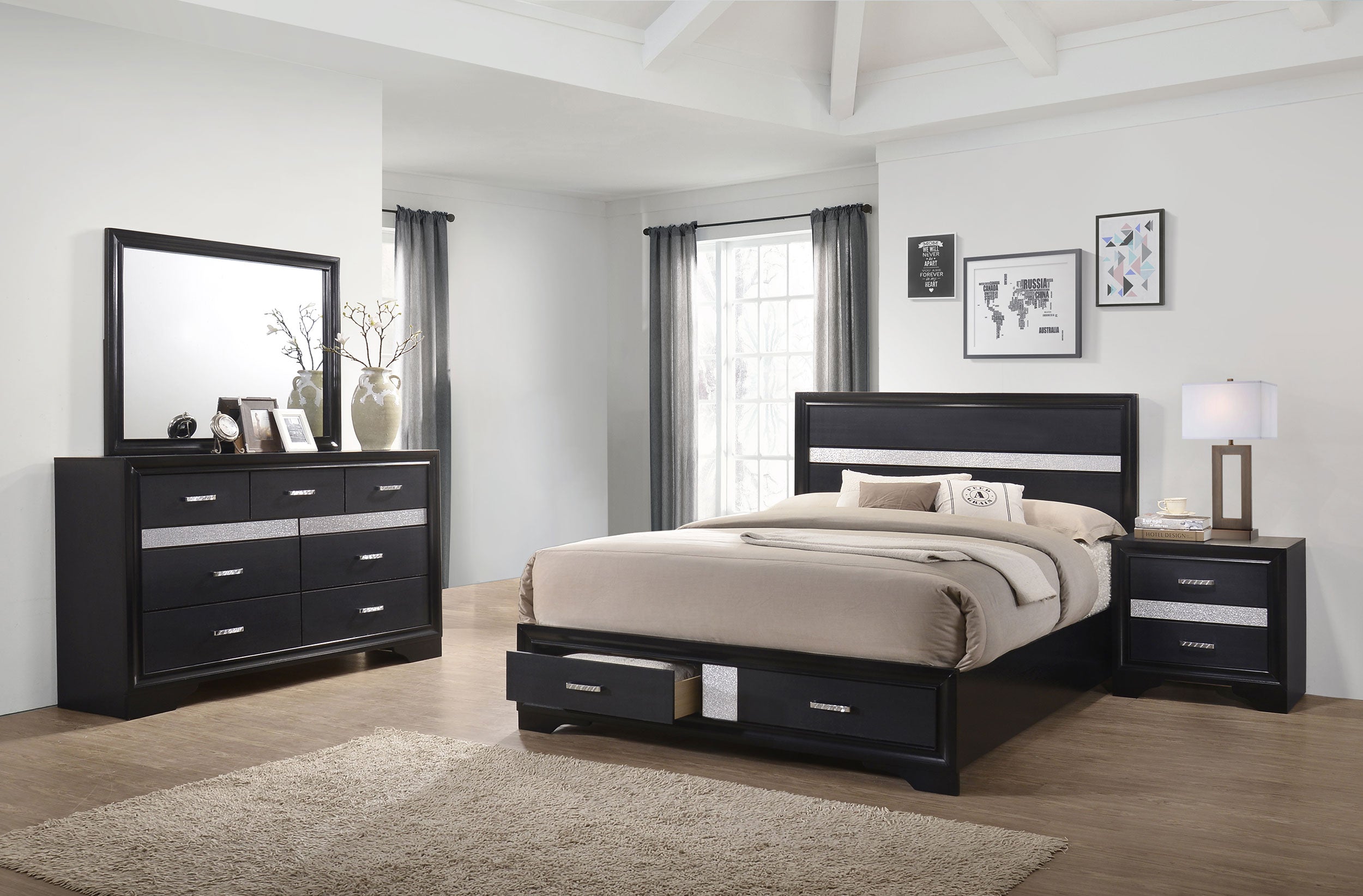 Miranda 4-piece Eastern King Bedroom Set Black — view 1