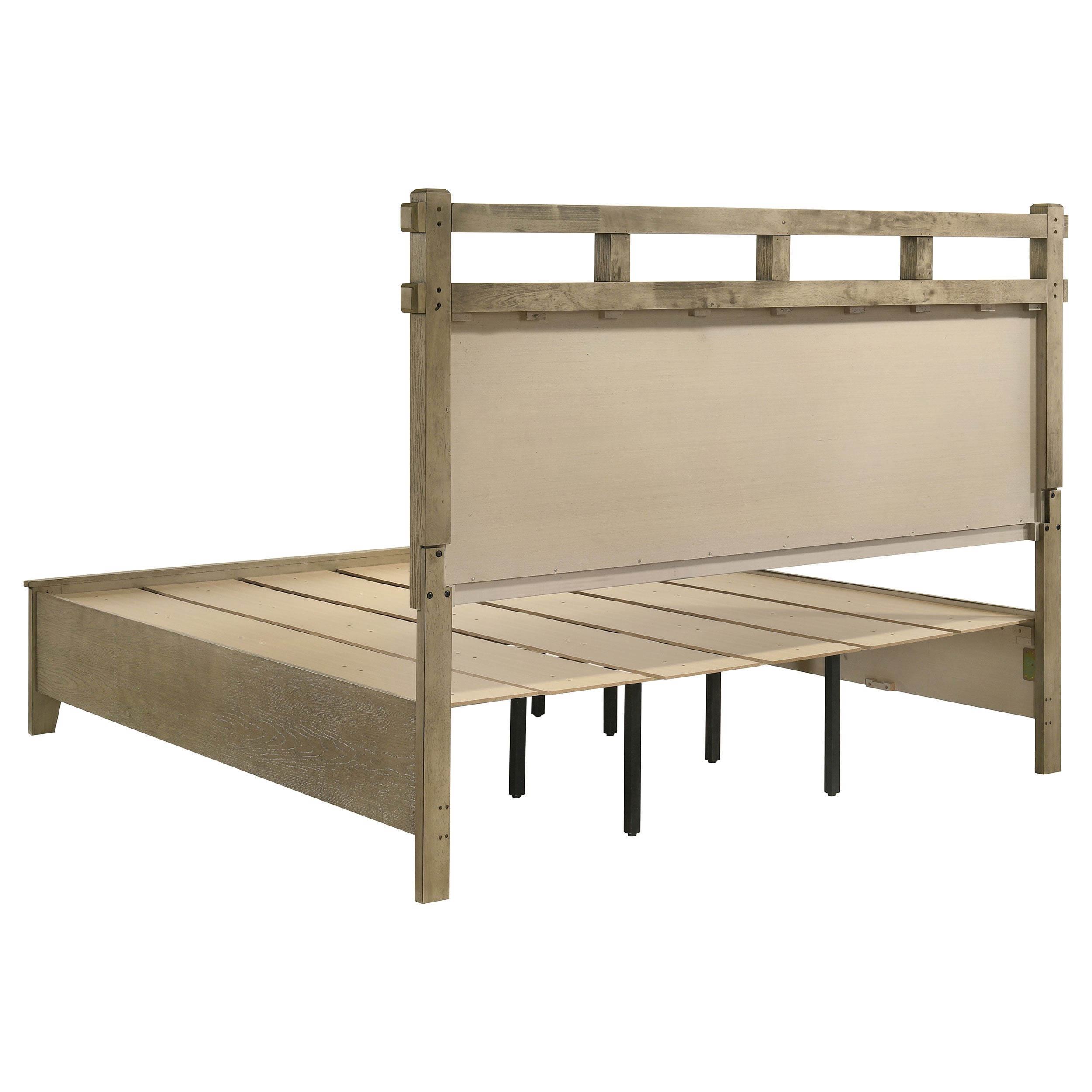 Hazlewood 4-piece Eastern King Bedroom Set Vineyard Oak — view 4