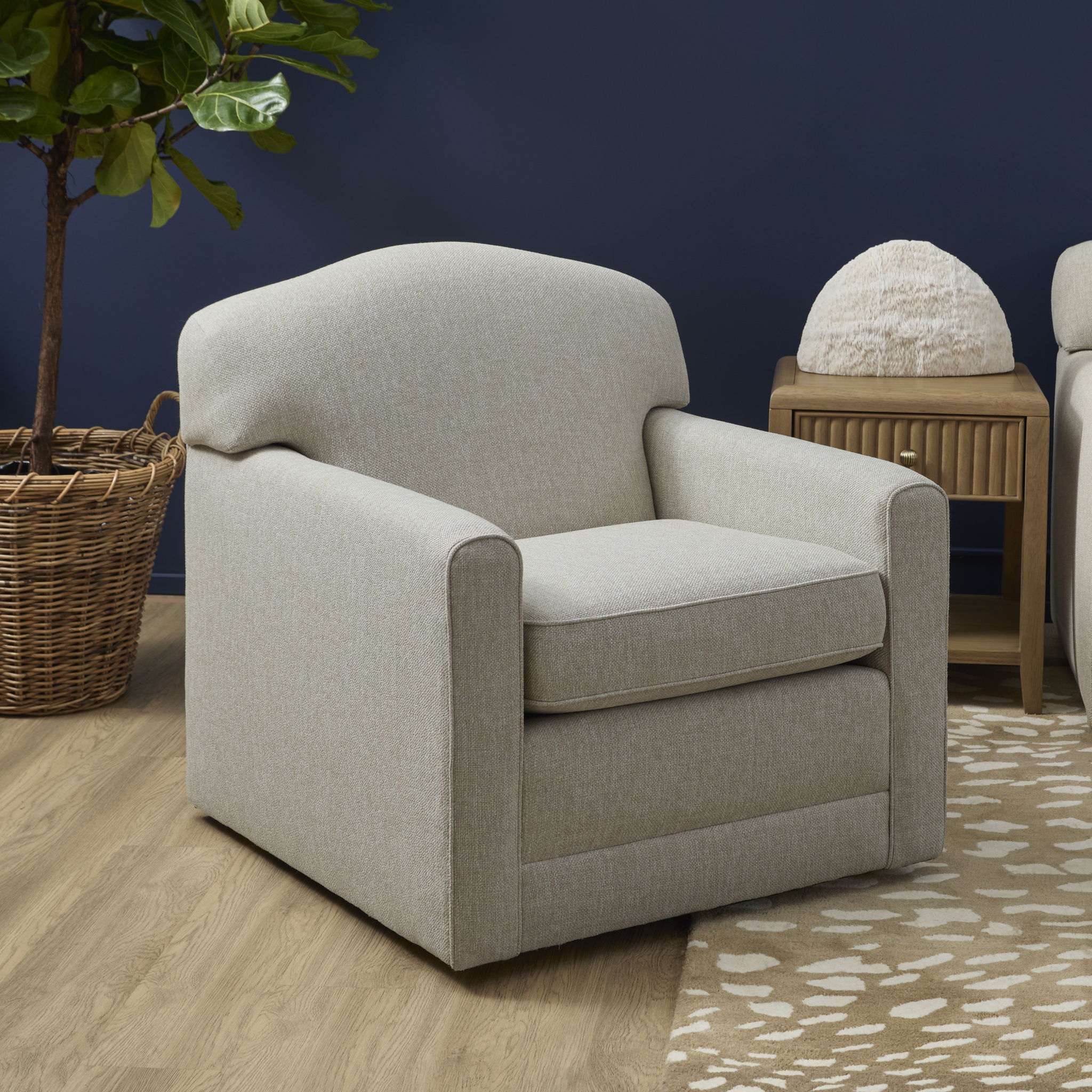 Aggie - Chair