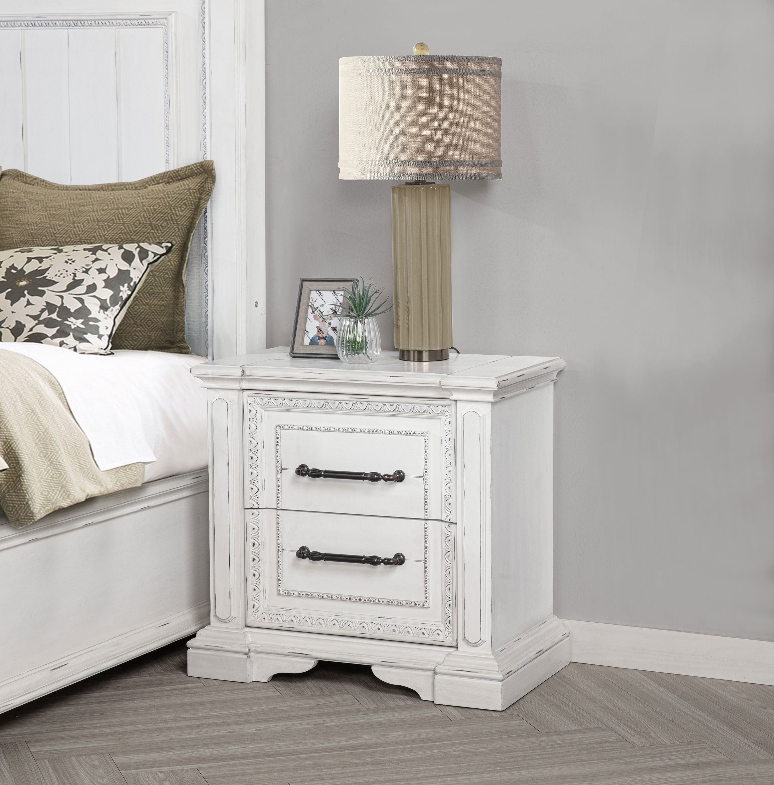 McKinney 2-drawer Nightstand with Dual USB Vintage White — view 2