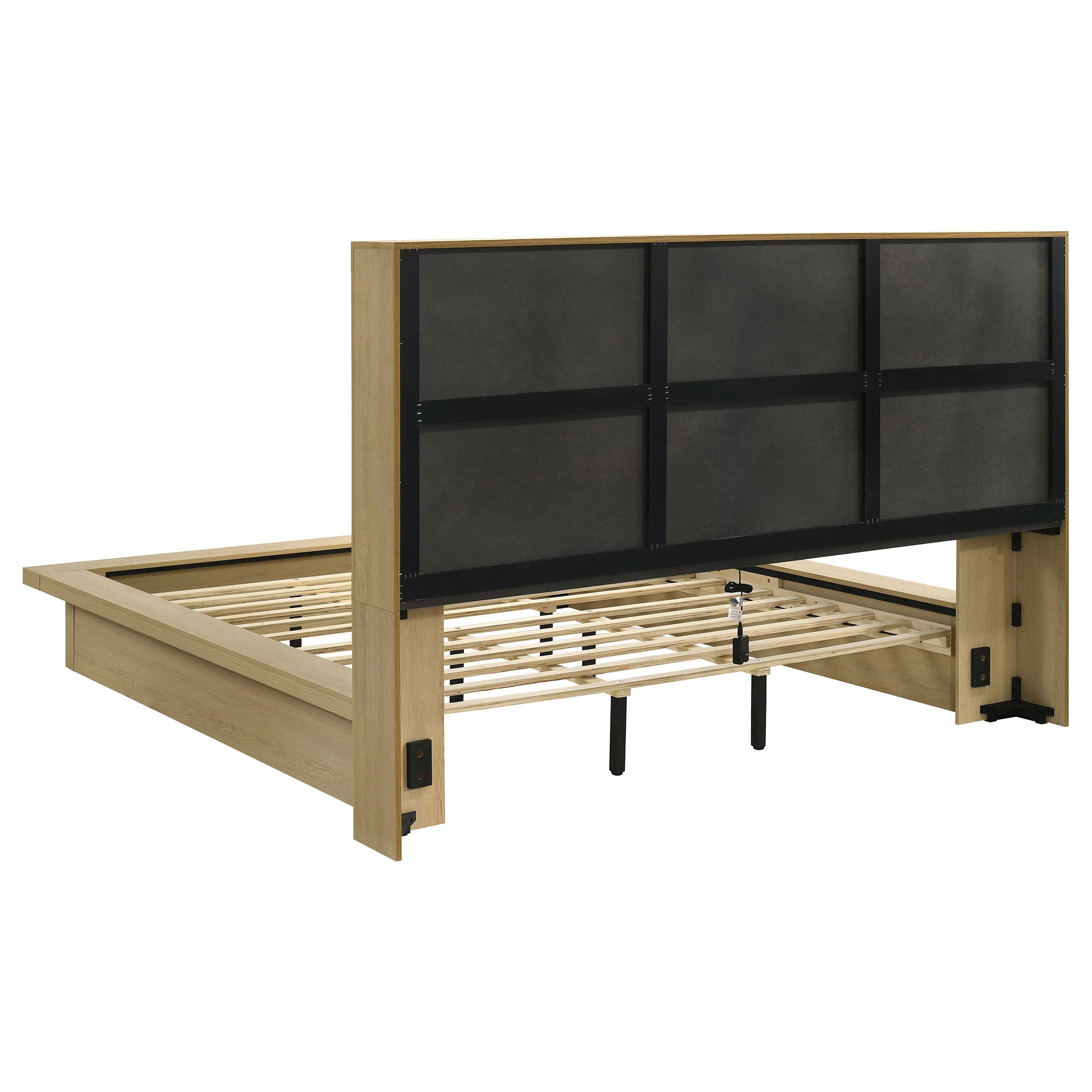 Hendricks 4-piece California King Bedroom Set Light Oak — view 3