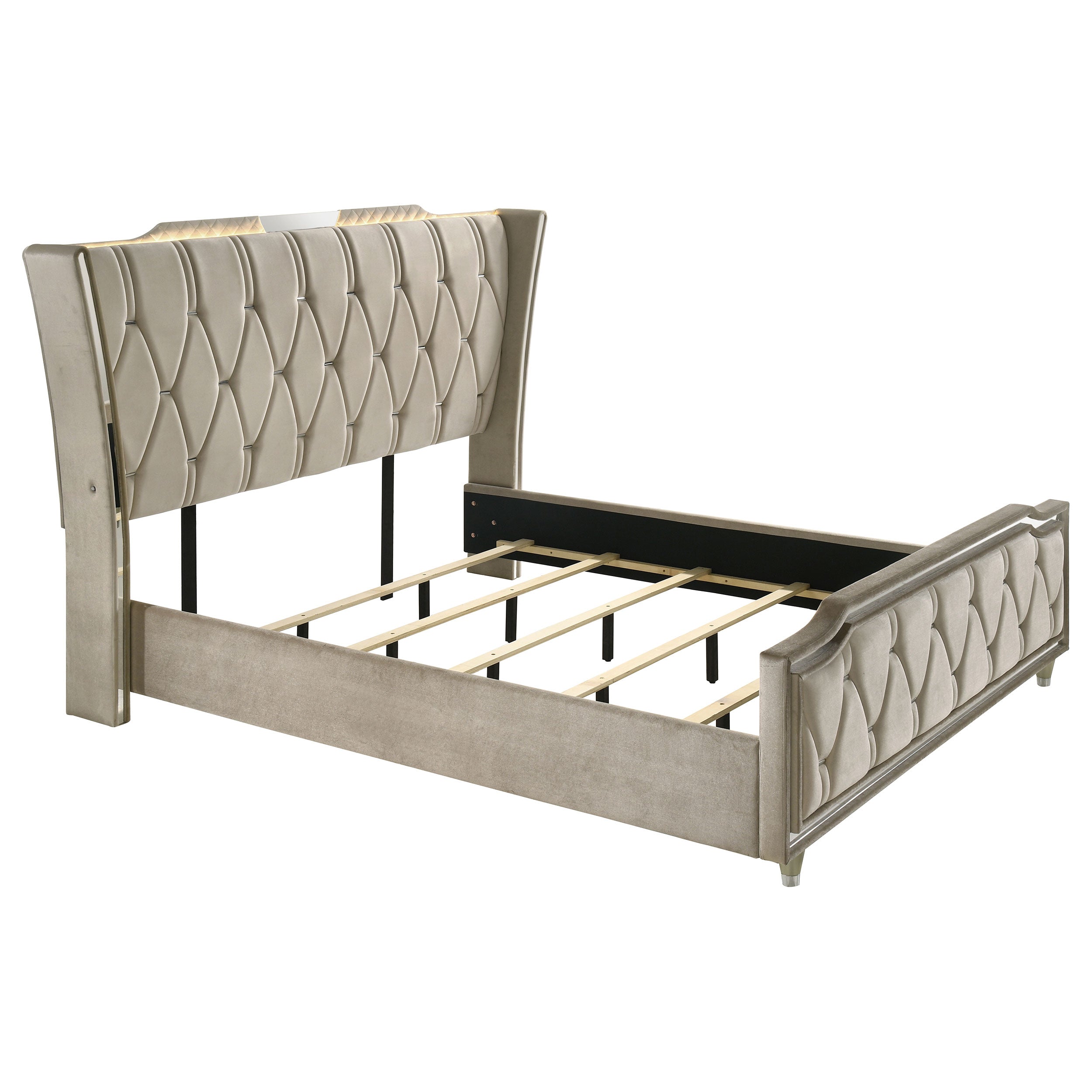 Lorient 4-piece California King Bedroom Set Ivory and Camel — view 3
